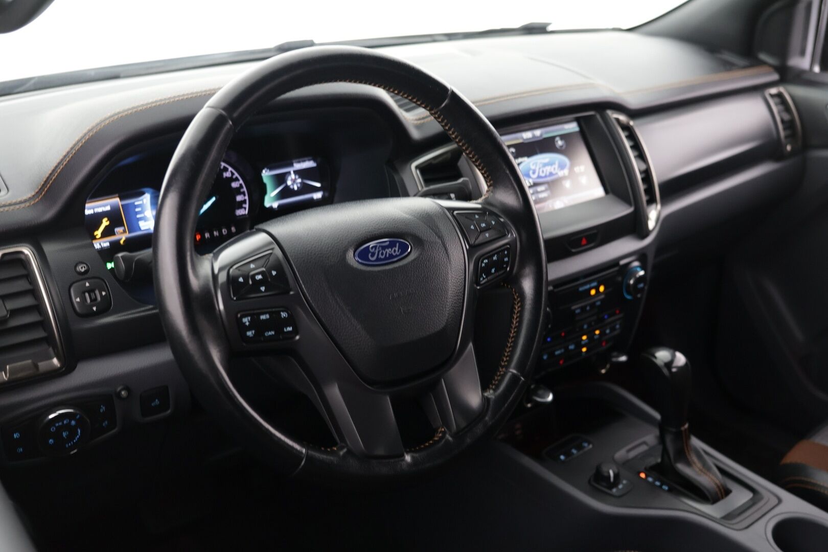 Ford Ranger 2017 Double Cab 3,2TDCi 200 hv A6 Wildtrak 4x4 - | Sähköpenkit | Webasto | Kutoskone