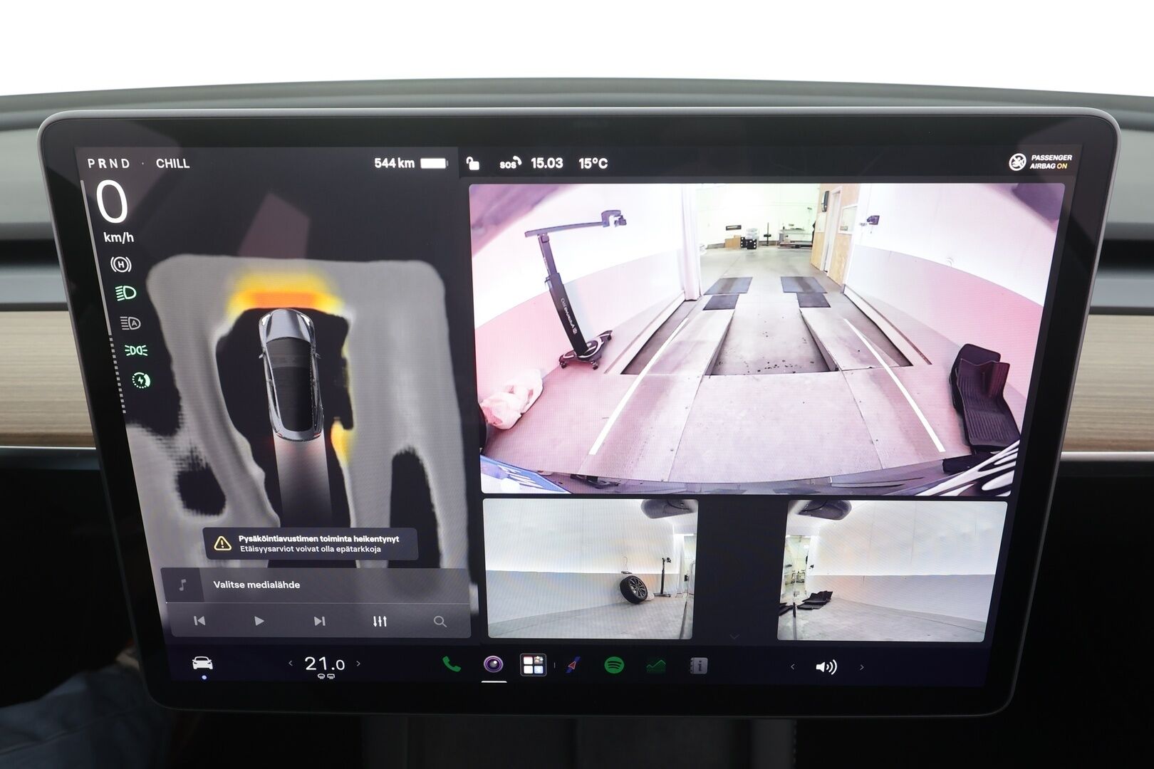 Tesla Model 3 2023 Long Range - | ILP | ACC | Lasikatto | Matrix-LED | P.Kamera | Muistipenkki | Premium Audio | Kaistavahti | Navi | Keyless | 1-om Suomi-auto | 2x Latauskaapelit | Kahdet renkaat |