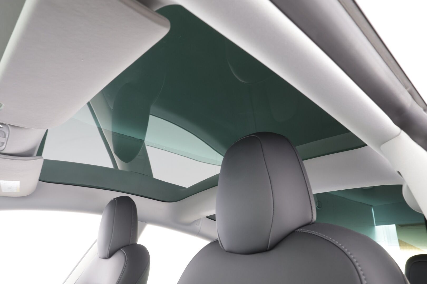 Tesla Model 3 2023 Long Range - | ILP | ACC | Lasikatto | Matrix-LED | P.Kamera | Muistipenkki | Premium Audio | Kaistavahti | Navi | Keyless | 1-om Suomi-auto | 2x Latauskaapelit | Kahdet renkaat |