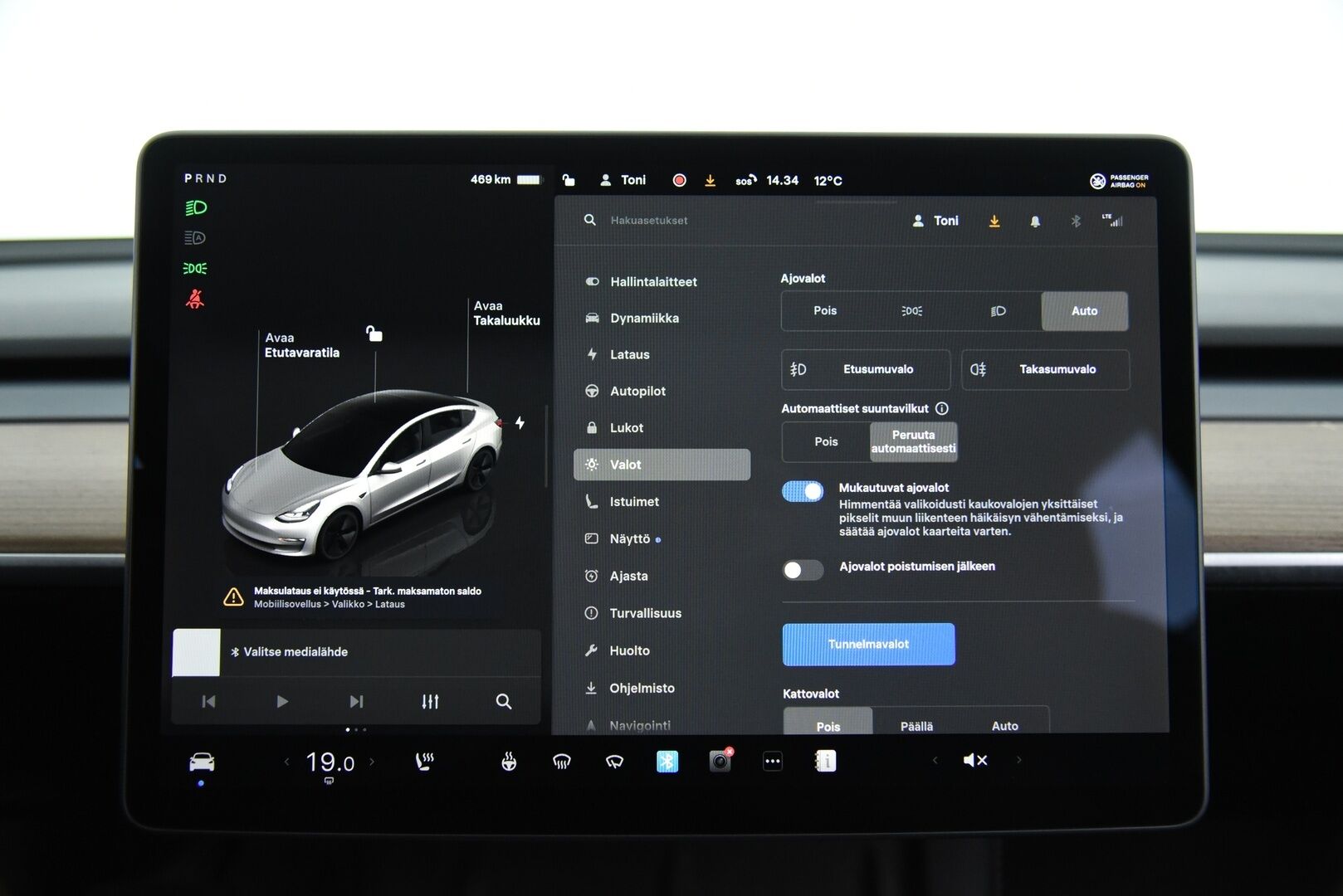 Tesla Model 3 2023 Long Range / Suomi-auto / Autopilot / Lasikatto / AMD Ryzen / - Kahdet renkaat / Premium Audio / Lämpöpumppu / Muistipenkki 