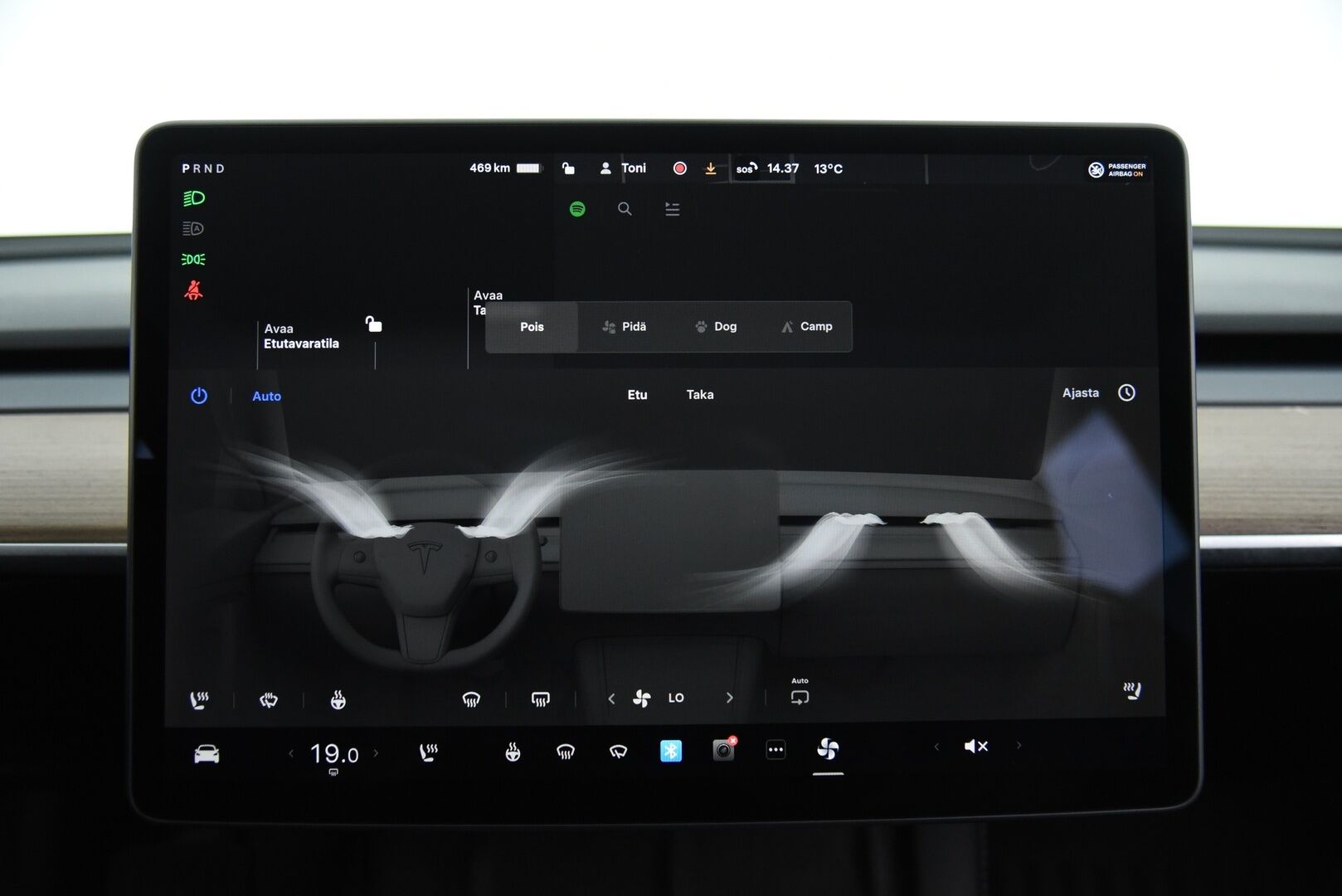 Tesla Model 3 2023 Long Range / Suomi-auto / Autopilot / Lasikatto / AMD Ryzen / - Kahdet renkaat / Premium Audio / Lämpöpumppu / Muistipenkki 