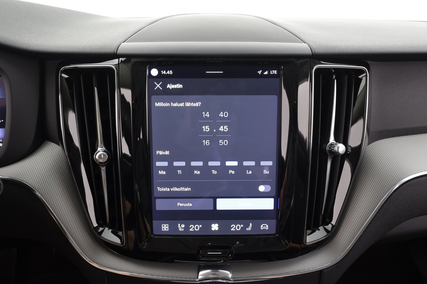 Volvo XC60 2023 T6 AWD Long Range Plus Dark aut - | ACC | Webasto | Koukku | Full LED | Panorama | High Performance Audio | Muistipenkit | P.kamera | Keyless | Apple&Android | Suomi-auto | Kahdet Renkaat | Merkkihuollettu |