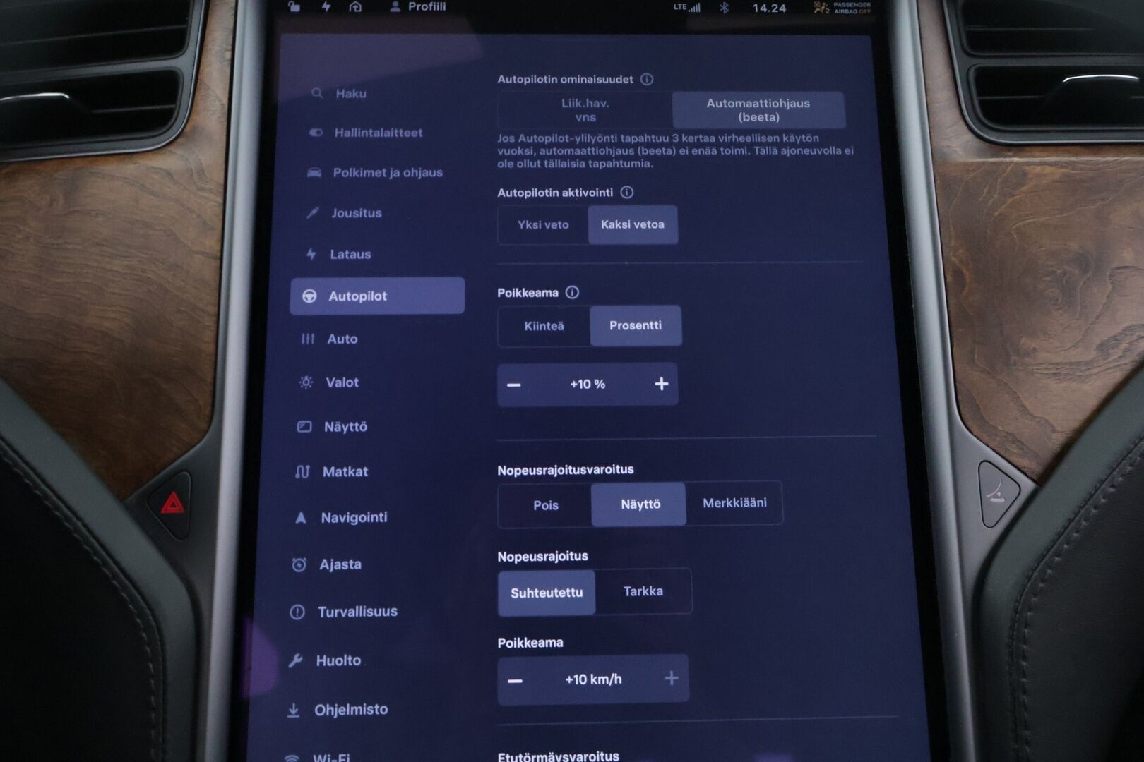TESLA MODEL S 2020 Dual Motor Long Range AWD * Facelift / Autopilot / CCS / Ilma-Alusta / Premium Audio / Lasikatto / Nahat * - * Kahdet renkaat vanteineen / Pearl White * - HULLU BLACKWEEK KORKOTARJOUS 2,49%