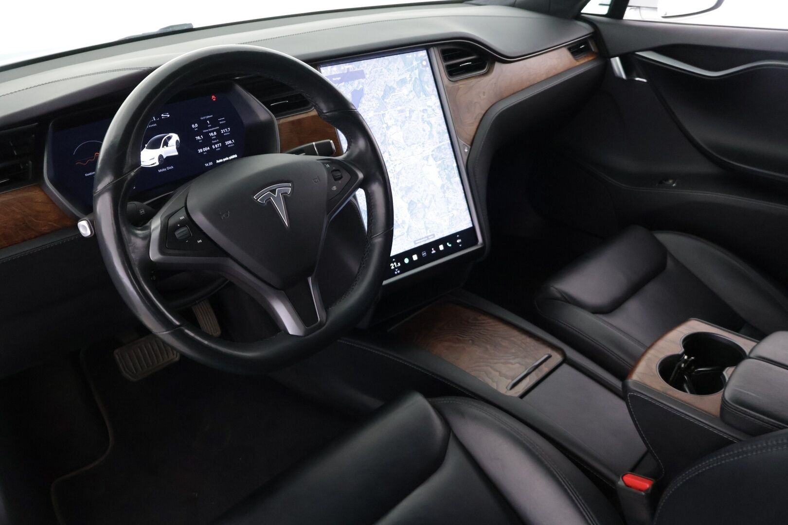 TESLA MODEL S 2020 Dual Motor Long Range AWD * Facelift / Autopilot / CCS / Ilma-Alusta / Premium Audio / Lasikatto / Nahat * - * Kahdet renkaat vanteineen / Pearl White * - HULLU BLACKWEEK KORKOTARJOUS 2,49%