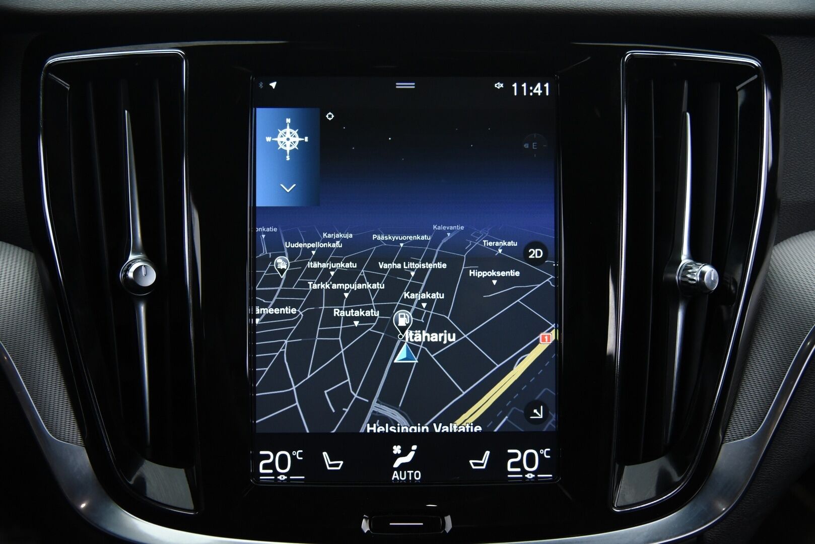 Volvo V60 2020 T6 TwE AWD R-Design aut / ACC & Pilot assist / Webasto / Blis / 360-kamera / Muistipenkki / Nahat / Jakopää tehty-25! - Jakopää tehty -25! 2x Latauskaapelit, Merkkihuollettu