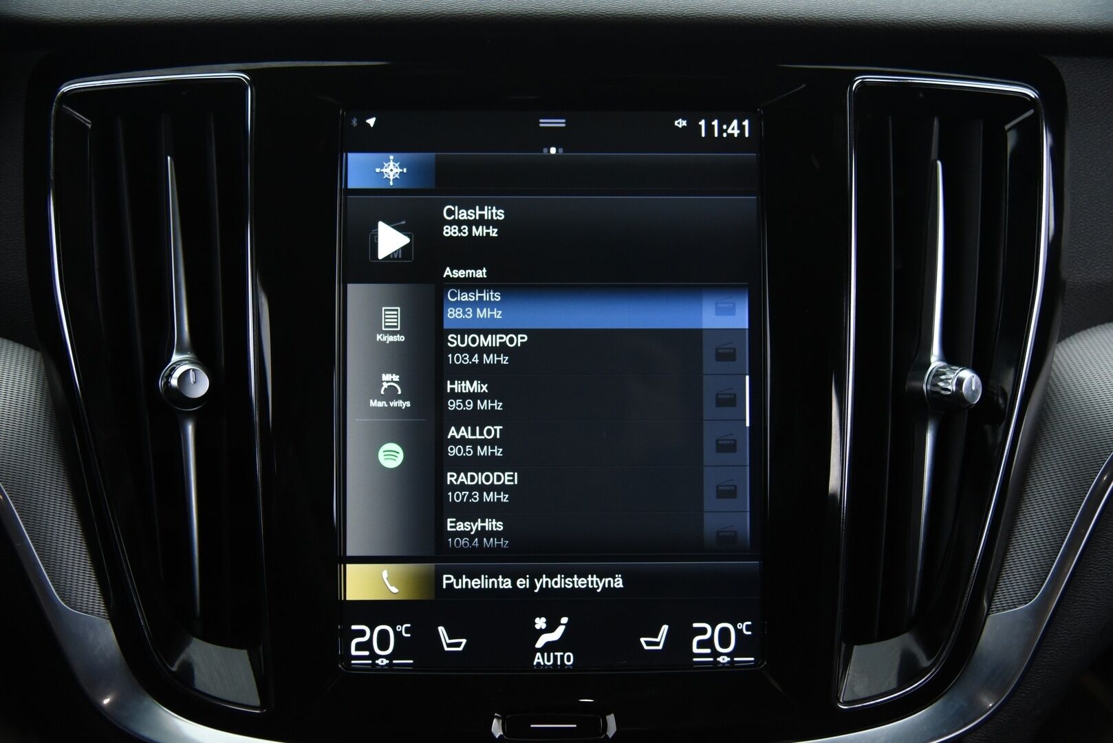 Volvo V60 2020 T6 TwE AWD R-Design aut / ACC & Pilot assist / Webasto / Blis / 360-kamera / Muistipenkki / Nahat / Jakopää tehty-25! - Jakopää tehty -25! 2x Latauskaapelit, Merkkihuollettu