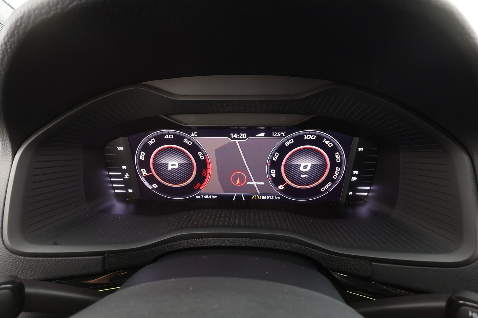 Skoda Karoq 2019 2,0 TSI 4x4 SportLine DSG Autom. - Webasto | Koukku | Canton | ACC | LED | P.Kamera | Navi | Kaistavahti | Katveavustin | Keyless | Kahdet renkaat |