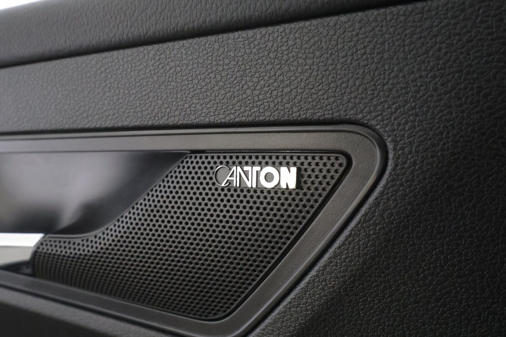 Skoda Karoq 2019 2,0 TSI 4x4 SportLine DSG Autom. - Webasto | Koukku | Canton | ACC | LED | P.Kamera | Navi | Kaistavahti | Katveavustin | Keyless | Kahdet renkaat |
