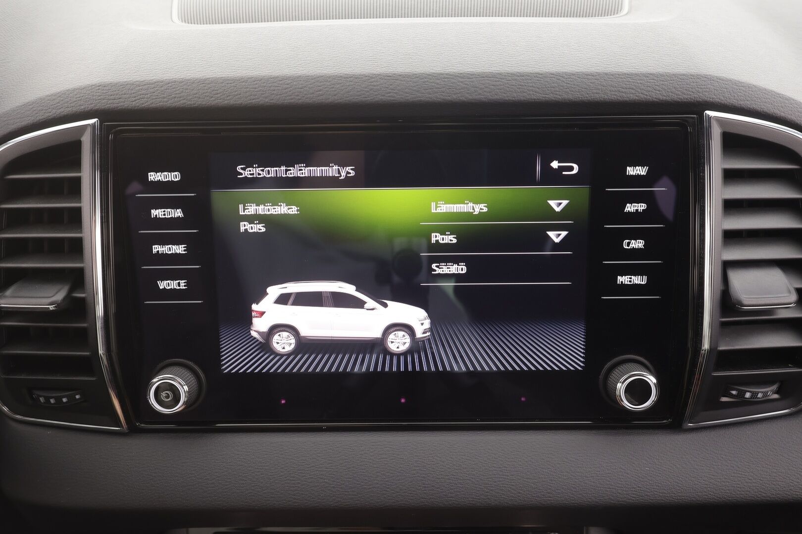 Skoda Karoq 2019 2,0 TSI 4x4 SportLine DSG Autom. - Webasto | Koukku | Canton | ACC | LED | P.Kamera | Navi | Kaistavahti | Katveavustin | Keyless | Kahdet renkaat |