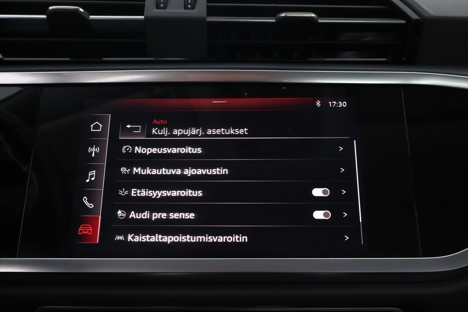 Audi Q3 2020 Business 35 TFSI 110 kW MHEV S tronic - Adapt.Vakkari | Digimittari | Facelift | Apple&Android | Adapt.LED | Lohko&Sisäpistoke | Navi | 2x Hyvät merkkirenkaat aluvantein!