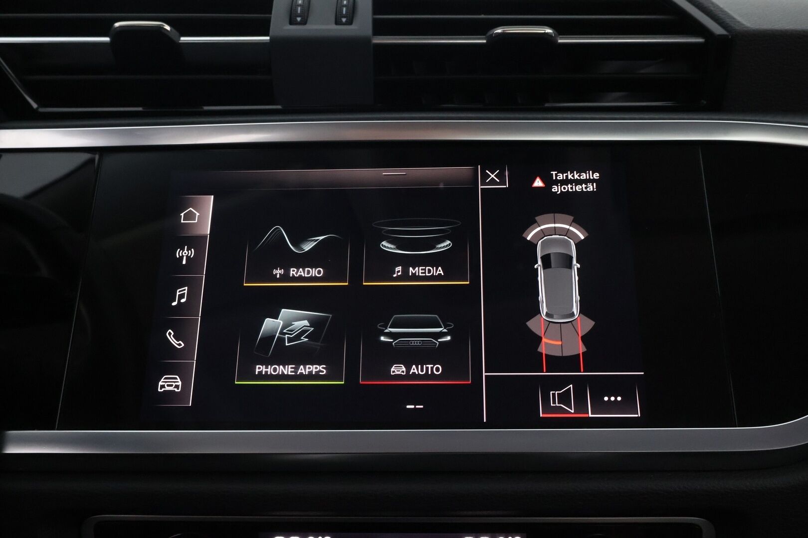 Audi Q3 2020 Business 35 TFSI 110 kW MHEV S tronic - Adapt.Vakkari | Digimittari | Facelift | Apple&Android | Adapt.LED | Lohko&Sisäpistoke | Navi | 2x Hyvät merkkirenkaat aluvantein!