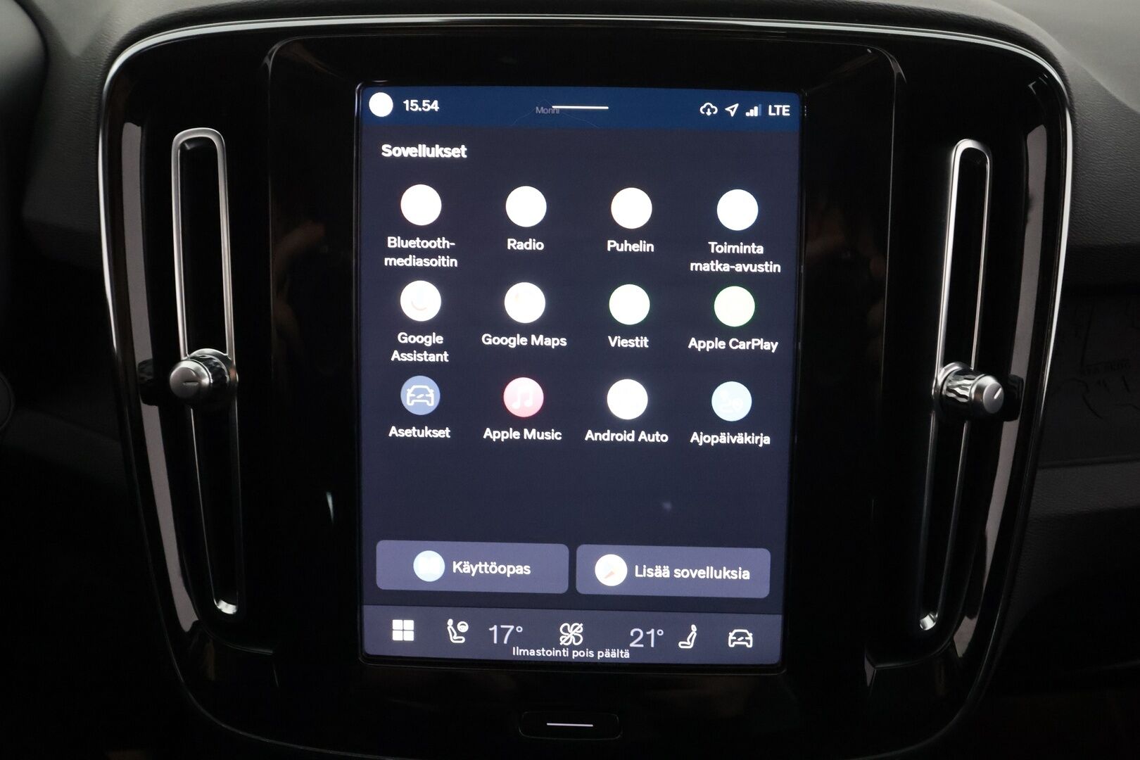 Volvo C40 2023 Recharge Single Plus aut - | ACC | ILP | Koukku | Lasikatto | LED | High Performance audio | Muistipenkki | P.kamera | Keyless | Apple&Android | 1.Om Suomi-auto | Kahdet Renkaat |