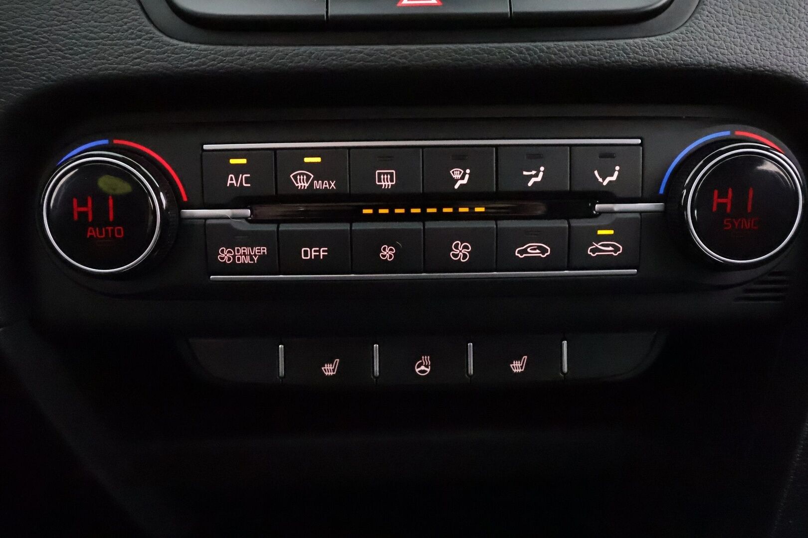KIA XCEED 2021 1,6 GDI Plug-In Hybrid Business Premium Edition DCT * ACC / LED / P.Kamera / Navi / Kaistavahti / Keyless * - 2x Latauskaapelit / Kahdet renkaat 