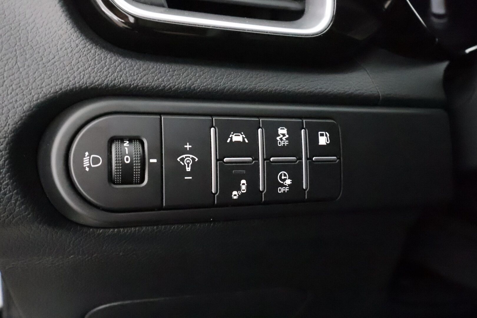 KIA XCEED 2021 1,6 GDI Plug-In Hybrid Business Premium Edition DCT * ACC / LED / P.Kamera / Navi / Kaistavahti / Keyless * - 2x Latauskaapelit / Kahdet renkaat 