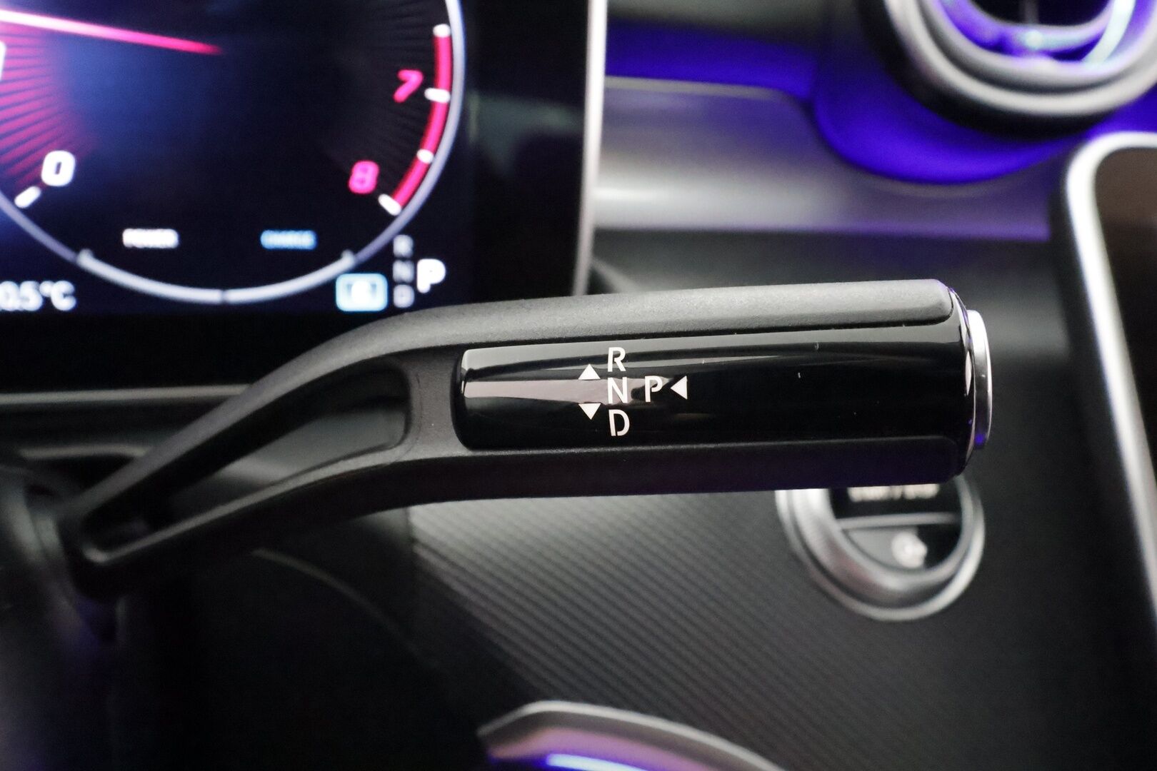 Mercedes-Benz C 2023 180 A Business - | Vakkari | Koukku | High Performance LED | Burmester | Osasähköt | P.Kamera | Puolinahat | 1.Om Suomi-auto | Kahdet Renkaat |