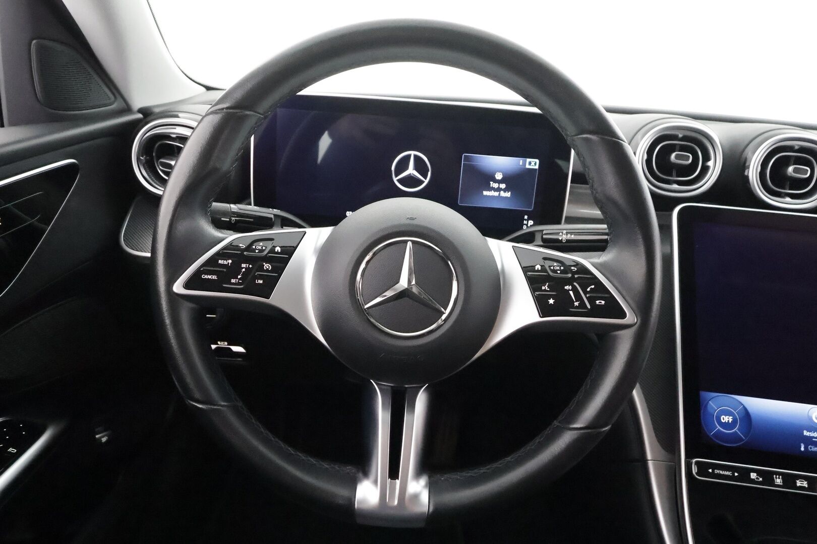 Mercedes-Benz C 2023 180 A Business - | Vakkari | Koukku | High Performance LED | Burmester | Osasähköt | P.Kamera | Puolinahat | 1.Om Suomi-auto | Kahdet Renkaat |