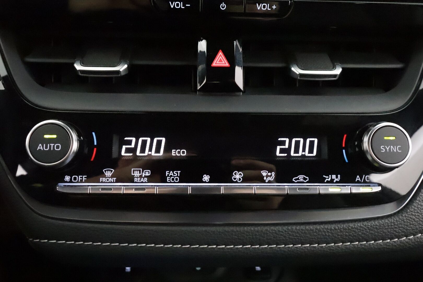 Toyota Corolla 2023 Touring Sports 1,8 Hybrid Launch Edition - | ACC | LED | P.Kamera | Puolinahat | Navi | Kaistavahti | PDA | Keyless | Facelift | Digimittaristo | 1-om Suomi-auto | Kahdet renkaat | Merkkihuollot |