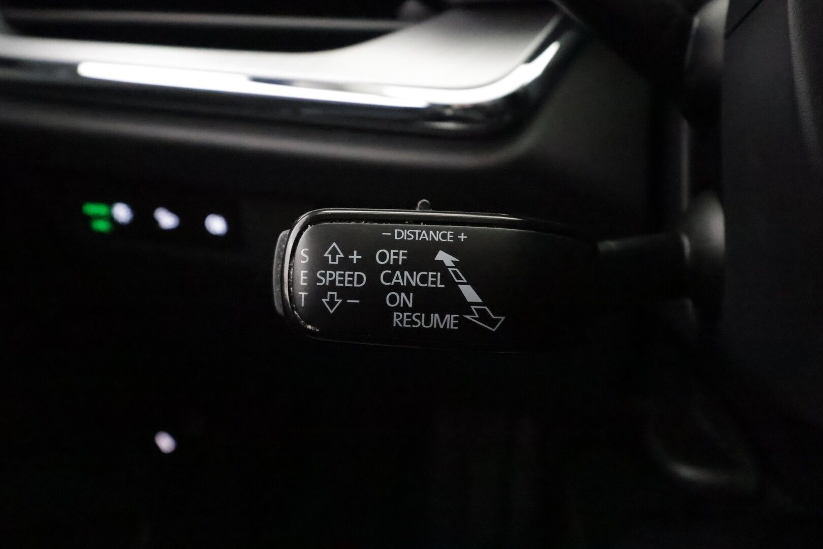 Skoda Enyaq 2023 80 Style iV - | ACC | ILP | Koukku | HUD | Canton | Muistipenkki | Matrix | Travel Assist | P.kamera | Puolinahat | Keyless | Lämm. ratti | 1-om suomiauto | - KORKO VAIN 3,99 %