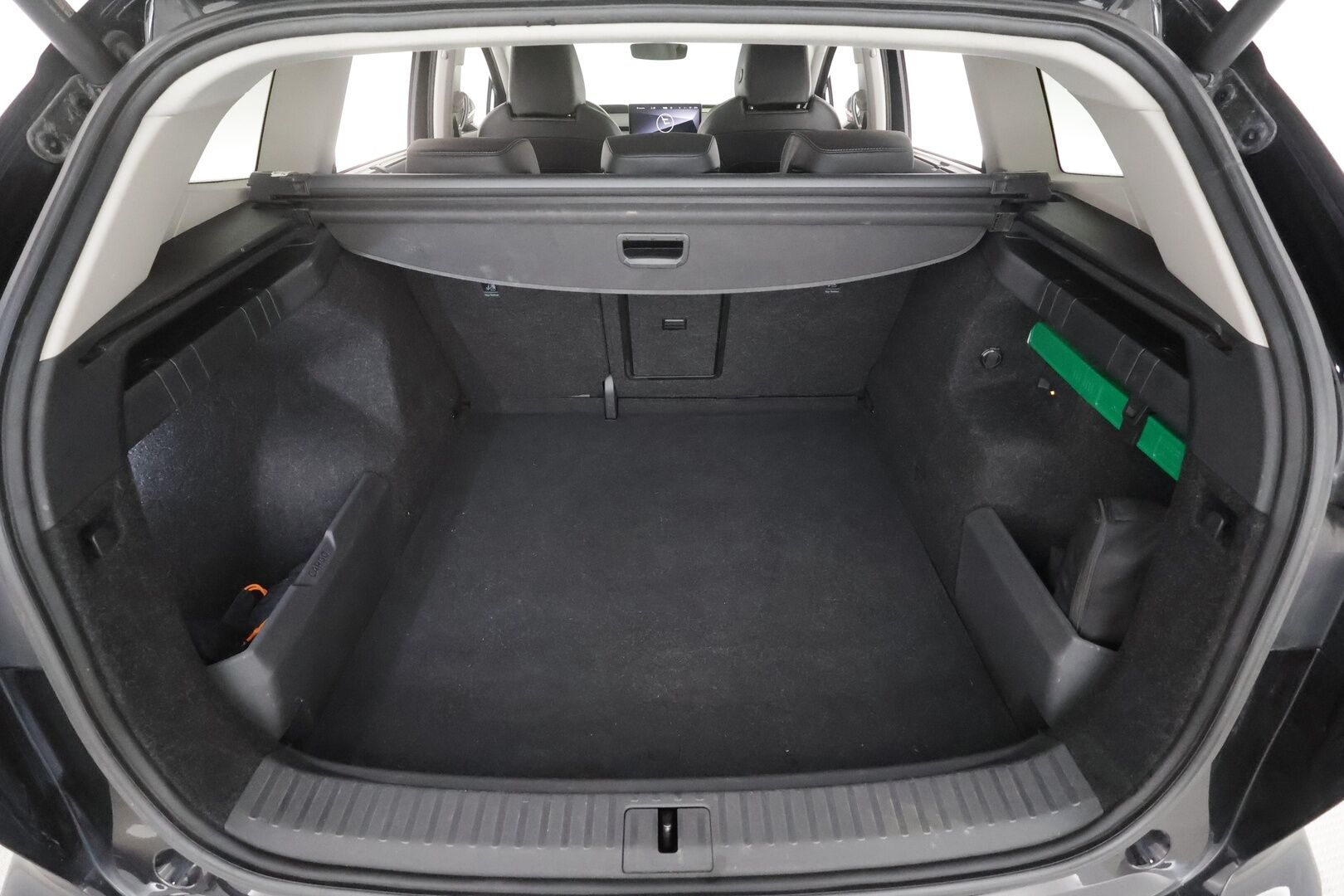Skoda Enyaq 2023 80 Style iV - | ACC | ILP | Koukku | Skoda crystal Matrix-LED | HUD | Canton | Muistipenkki | Keyless | Puolinahat | Apple&Android | 1.Om Suomi-auto | Kahdet Renkaat |