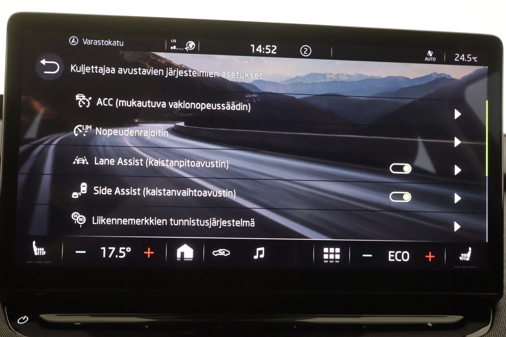 Skoda Enyaq 2023 80 Style iV - | ACC | ILP | Koukku | Skoda crystal Matrix-LED | HUD | Canton | Muistipenkki | Keyless | Puolinahat | Apple&Android | 1.Om Suomi-auto | Kahdet Renkaat |