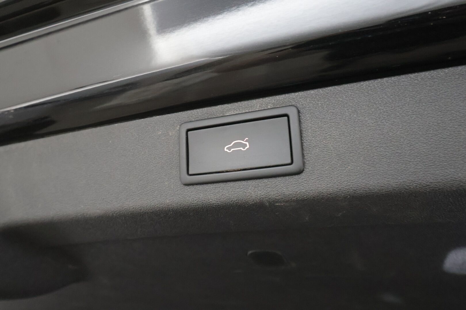 Skoda Enyaq 2023 80 Style iV - | ACC | ILP | Koukku | Skoda crystal Matrix-LED | HUD | Canton | Muistipenkki | Keyless | Puolinahat | Apple&Android | 1.Om Suomi-auto | Kahdet Renkaat |