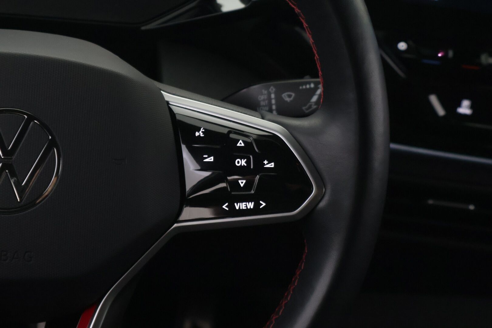 Volkswagen ID.4 2023 82kWh GTX Dual Motor AWD */ Adapt. vakkari / 360°-kamera / IQ-Lights / ILP / Navi / Keyless / Koukku / 2x renkaat /* - Kattavasti varusteltu / Ilmainen kotiintoimitus