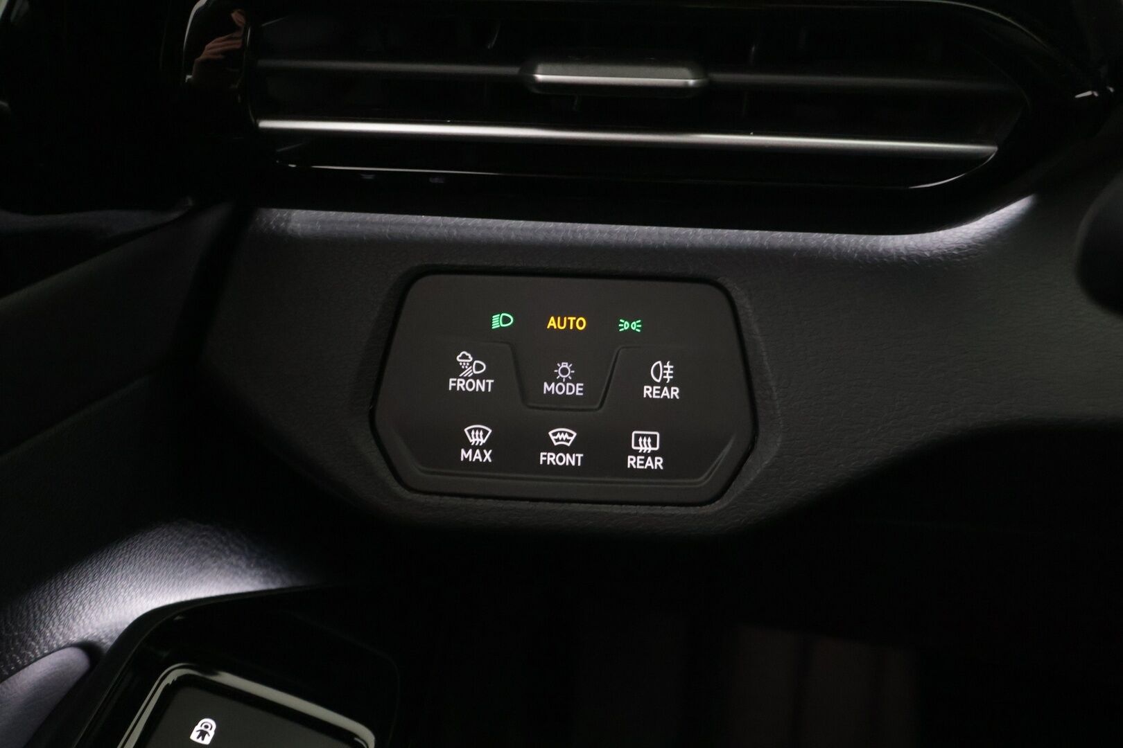 Volkswagen ID.4 2023 82kWh GTX Dual Motor AWD */ Adapt. vakkari / 360°-kamera / IQ-Lights / ILP / Navi / Keyless / Koukku / 2x renkaat /* - Kattavasti varusteltu / Ilmainen kotiintoimitus