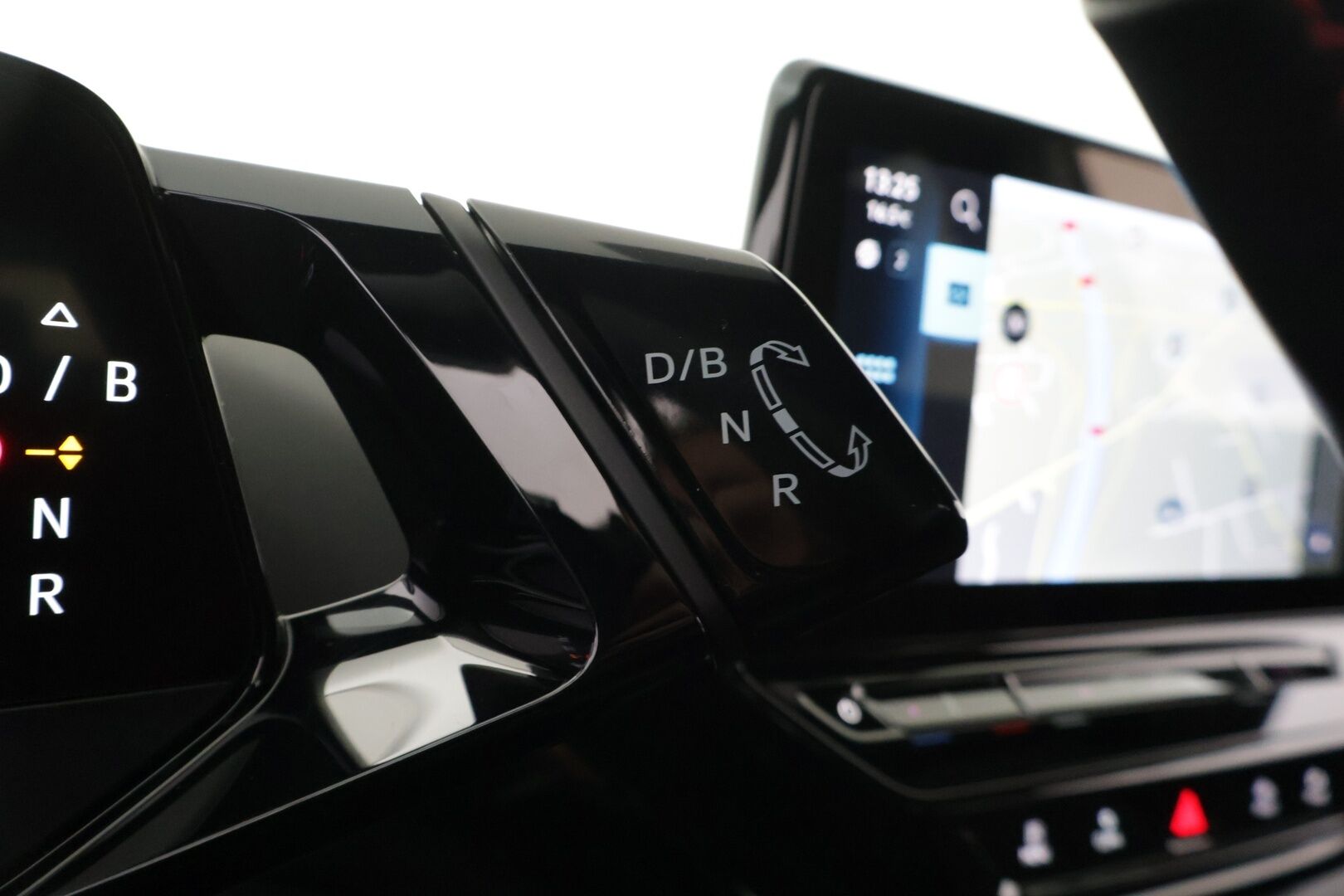 Volkswagen ID.4 2023 82kWh GTX Dual Motor AWD */ Adapt. vakkari / 360°-kamera / IQ-Lights / ILP / Navi / Keyless / Koukku / 2x renkaat /* - Kattavasti varusteltu / Ilmainen kotiintoimitus