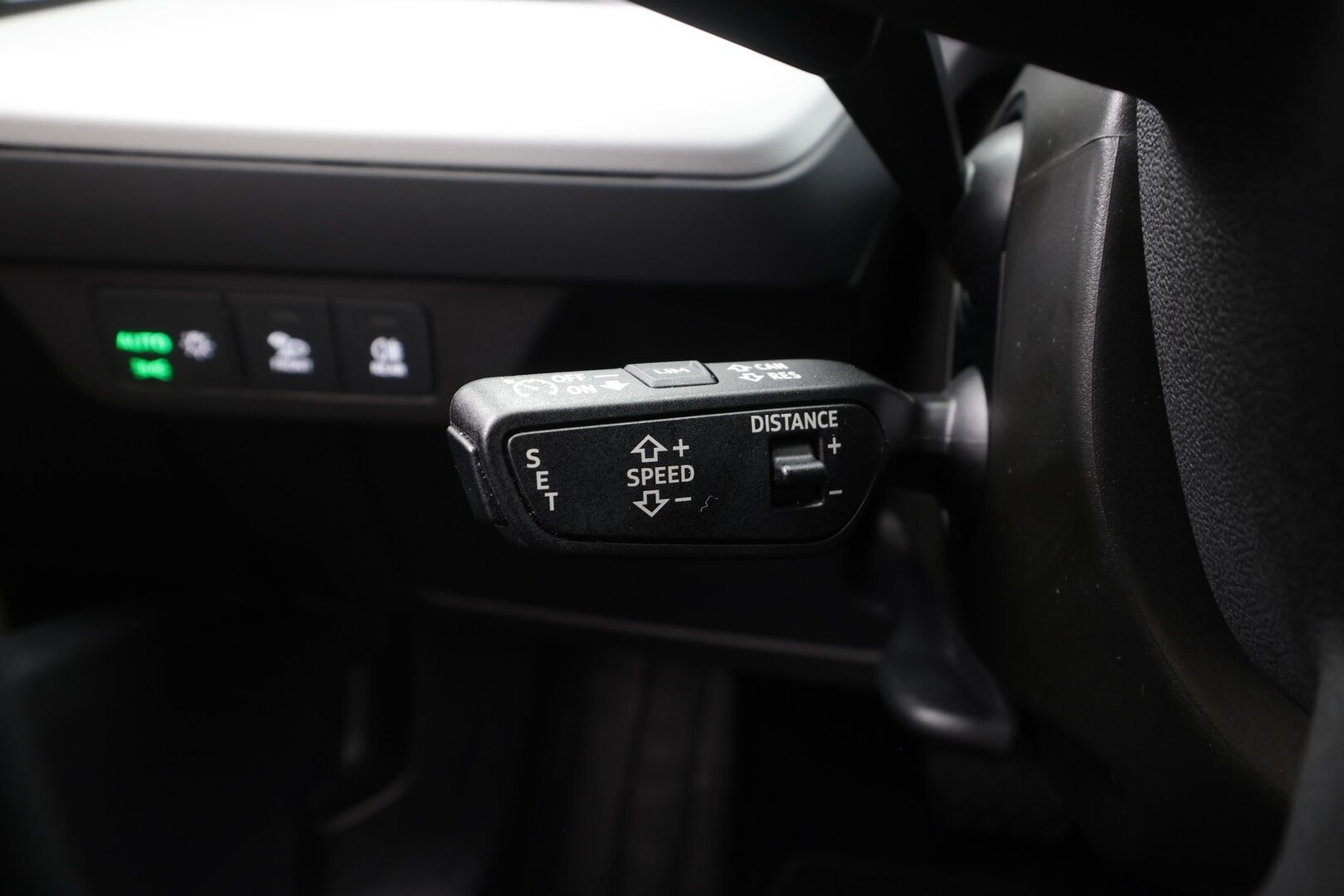Audi Q4 e-tron 2023 40 e-tron Sportback - | ACC | ILP | SONOS | P.Kamera | Navi | Matrix-LED | Digimittari | Kaistavahti | Apple&Android | Sähköluukku | 1.Om Suomi-auto | Kahdet renkaat aluvanteilla | Merkkihuollettu | Hyvät varusteet |