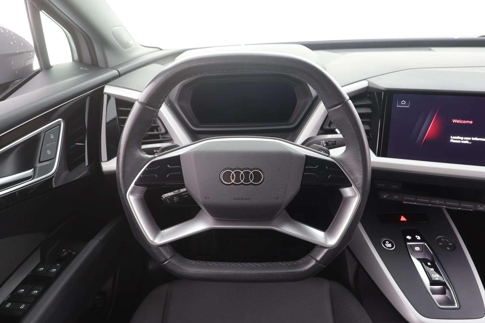 Audi Q4 e-tron 2023 40 e-tron Sportback - | ACC | ILP | SONOS | P.Kamera | Navi | Matrix-LED | Digimittari | Kaistavahti | Apple&Android | Sähköluukku | 1.Om Suomi-auto | Kahdet renkaat aluvanteilla | Merkkihuollettu | Hyvät varusteet |