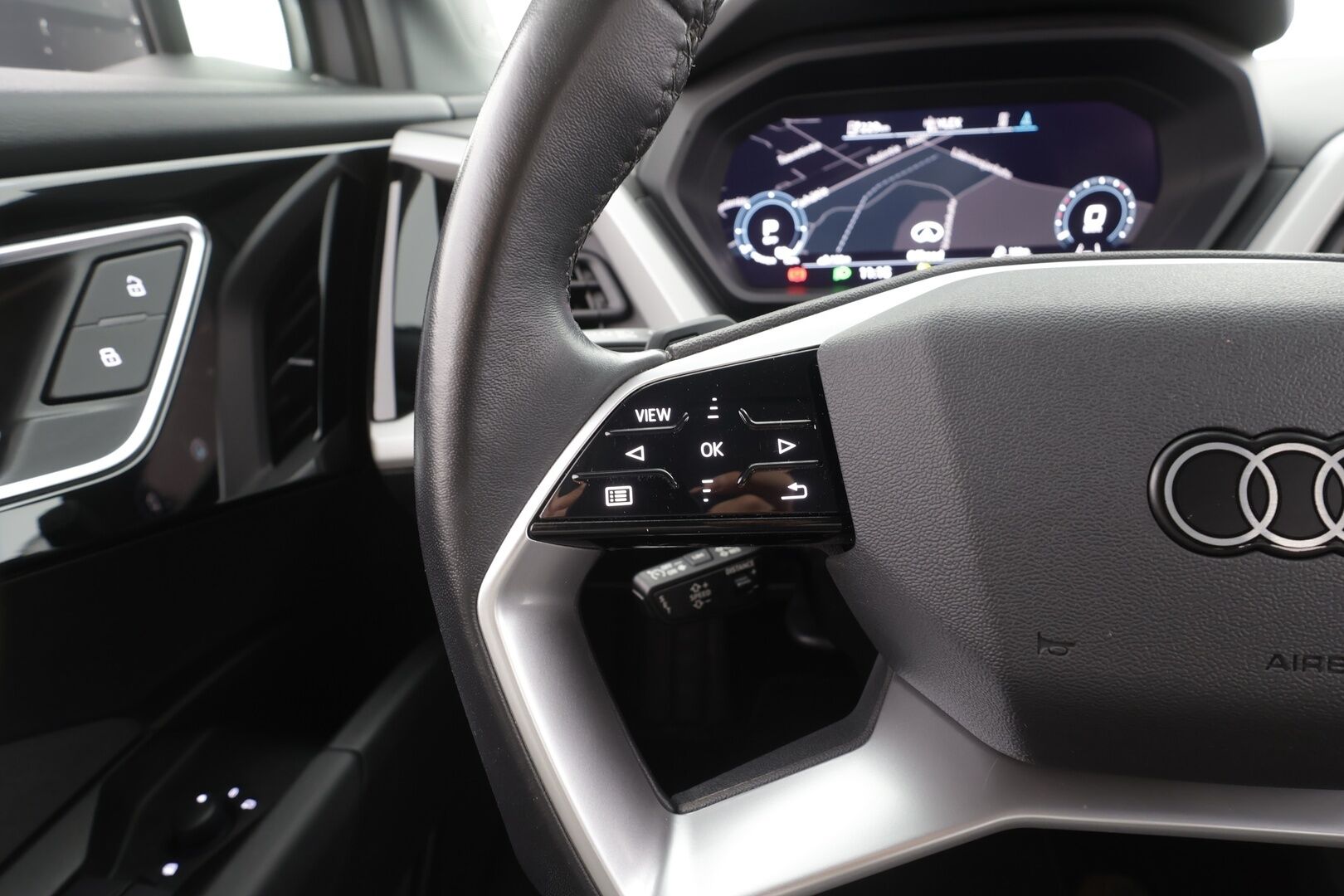 Audi Q4 e-tron 2023 40 e-tron Sportback - | ACC | ILP | SONOS | P.Kamera | Navi | Matrix-LED | Digimittari | Kaistavahti | Apple&Android | Sähköluukku | 1.Om Suomi-auto | Kahdet renkaat aluvanteilla | Merkkihuollettu | Hyvät varusteet |