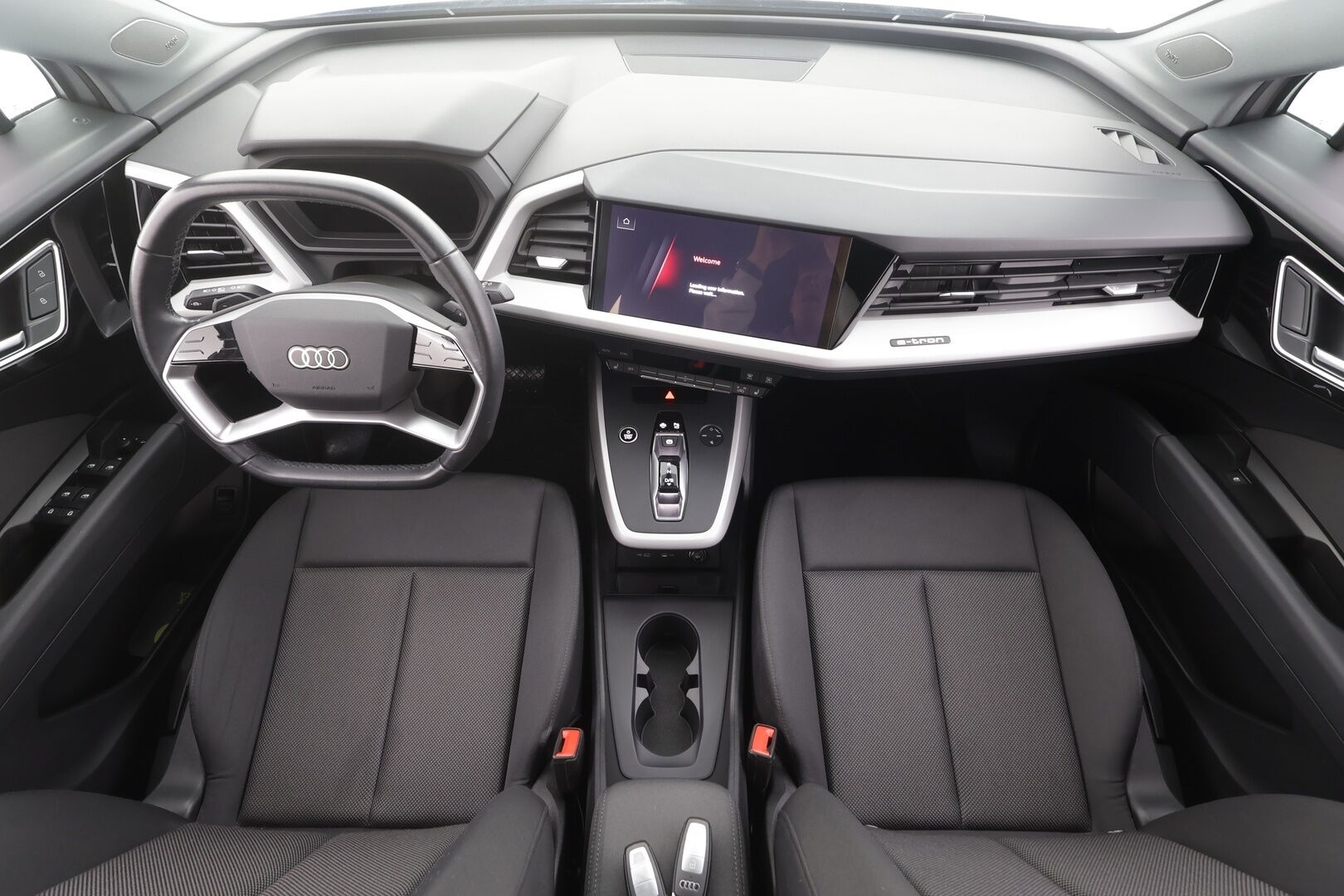 Audi Q4 e-tron 2023 40 e-tron Sportback - | ACC | ILP | SONOS | P.Kamera | Navi | Matrix-LED | Digimittari | Kaistavahti | Apple&Android | Sähköluukku | 1.Om Suomi-auto | Kahdet renkaat aluvanteilla | Merkkihuollettu | Hyvät varusteet |