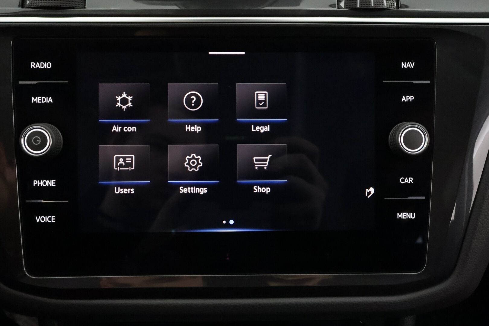 Volkswagen Tiguan 2023 Style 2,0 TDI SCR 147 kW 4MOTION DSG * ACC / P.kamera / IQ.Light / Webasto / Navi / Koukku / Hierovat penkit / KeylessGo * - 1.Om Suomi-auto / Kahdet renkaat aluvanteilla / Merkkihuollettu