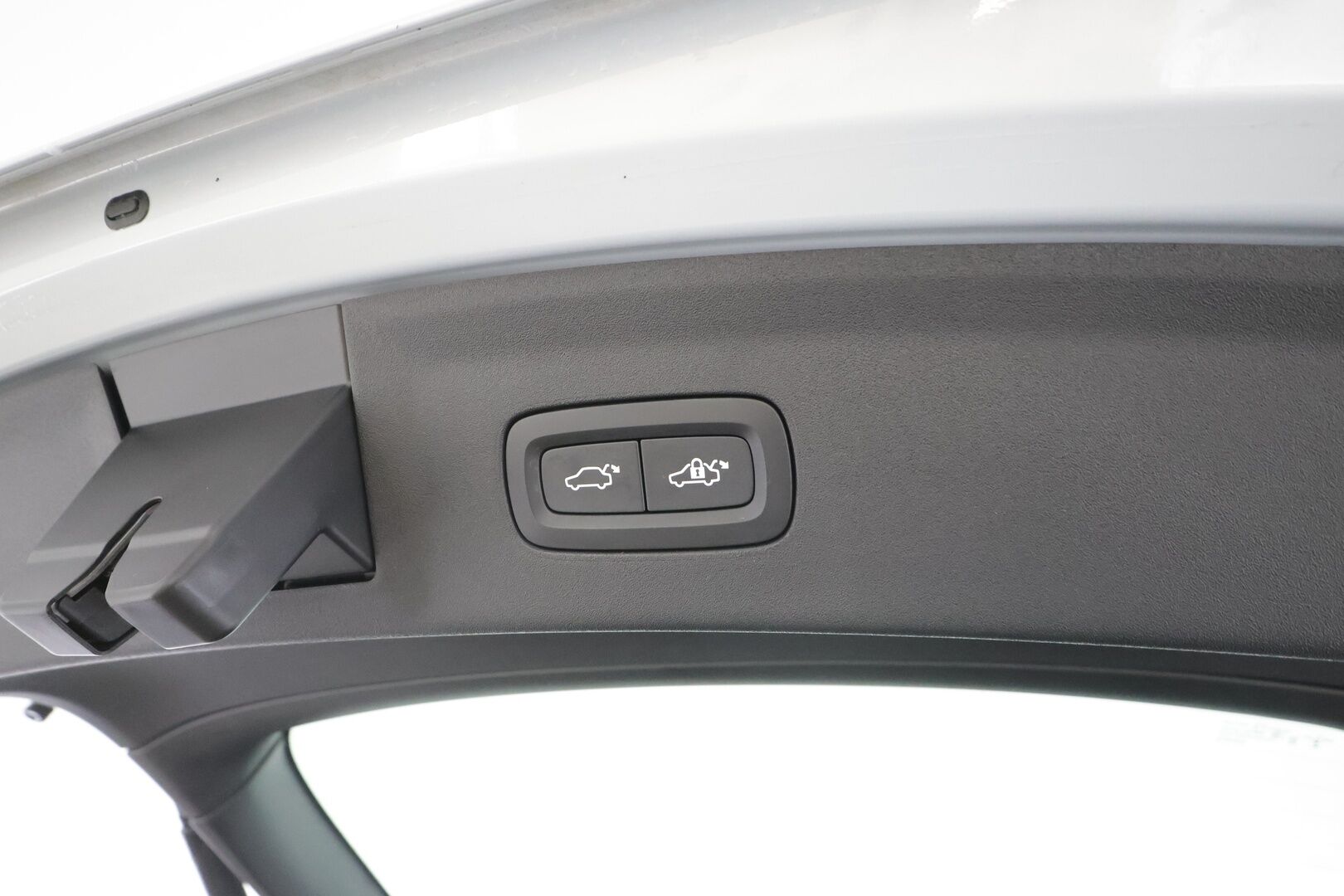 Polestar 2 2023 Standard Range Single Motor, 170kW, 69kWh - | ACC | 360 | Muistipenkki | Kaistavahti | Google Maps | HP Audio | LED | Keyless | Apple&Android | Katveavustin | 1-om Suomi-auto | Kahdet renkaat | Merkkihuollot | 2x Latauskaapelit
