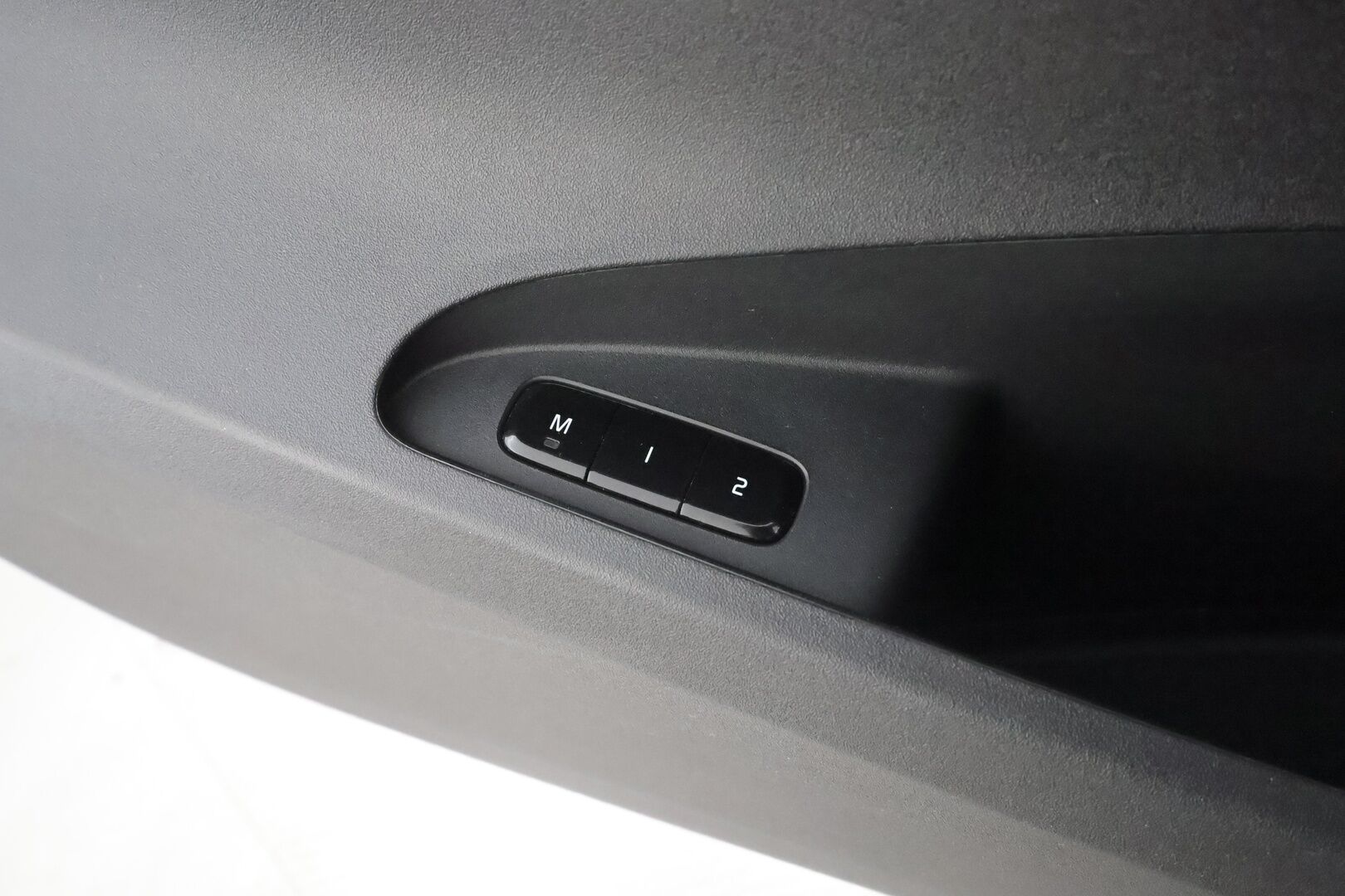 Polestar 2 2023 Standard Range Single Motor, 170kW, 69kWh - | ACC | 360 | Muistipenkki | Kaistavahti | Google Maps | HP Audio | LED | Keyless | Apple&Android | Katveavustin | 1-om Suomi-auto | Kahdet renkaat | Merkkihuollot | 2x Latauskaapelit