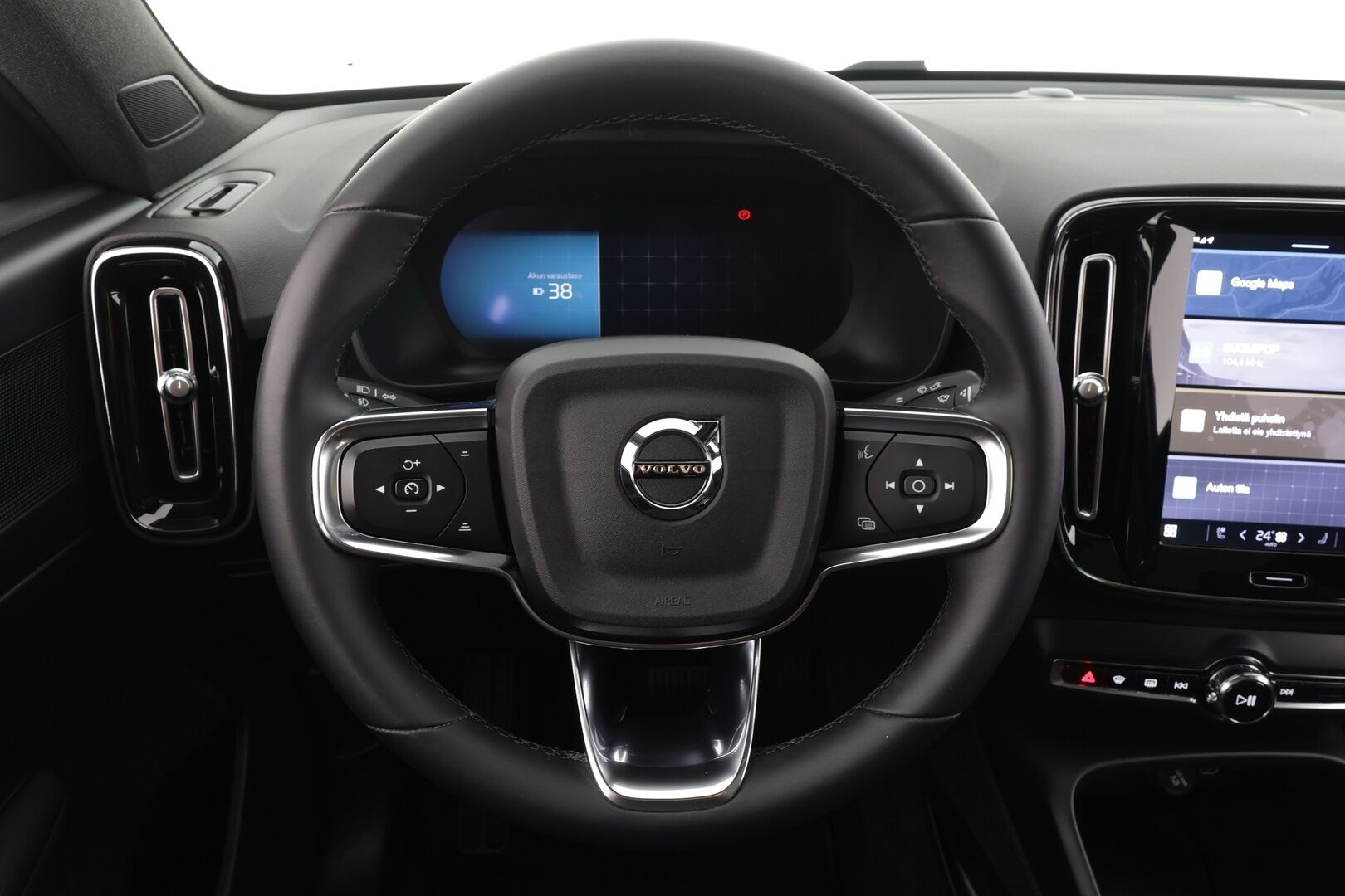 Volvo C40 2023 Recharge Twin Plus aut * ACC / P.kamera / ILP / Muistipenkki / Lasikatto / KeylessGo / BLIS / Sähköluukku / LED / Navi * - 1.Om Suomi-auto / Kahdet renkaat aluvanteilla / Merkkihuollettu - HULLUT AVAJAISHULINAT KORKOTARJOUS 3,29 %