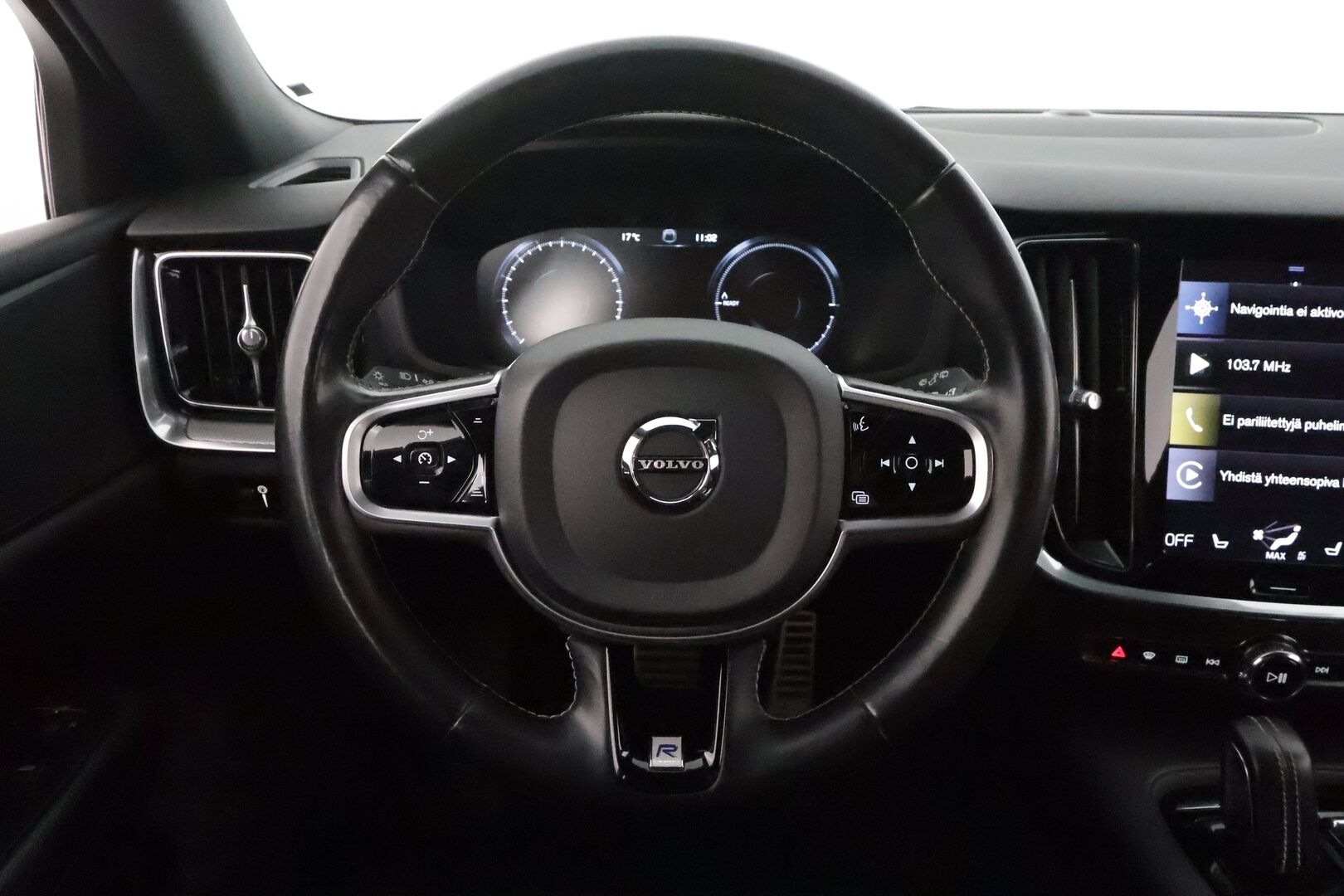 Volvo V60 2020 T8 TwE AWD R-Design aut - Webasto / Adapt.Vakkari / Peruutuskamera / Adapt.LED / Nahkasisusta / Apple&Android / Jatkettu Akkutakuu / Tulossa Tampereelle!