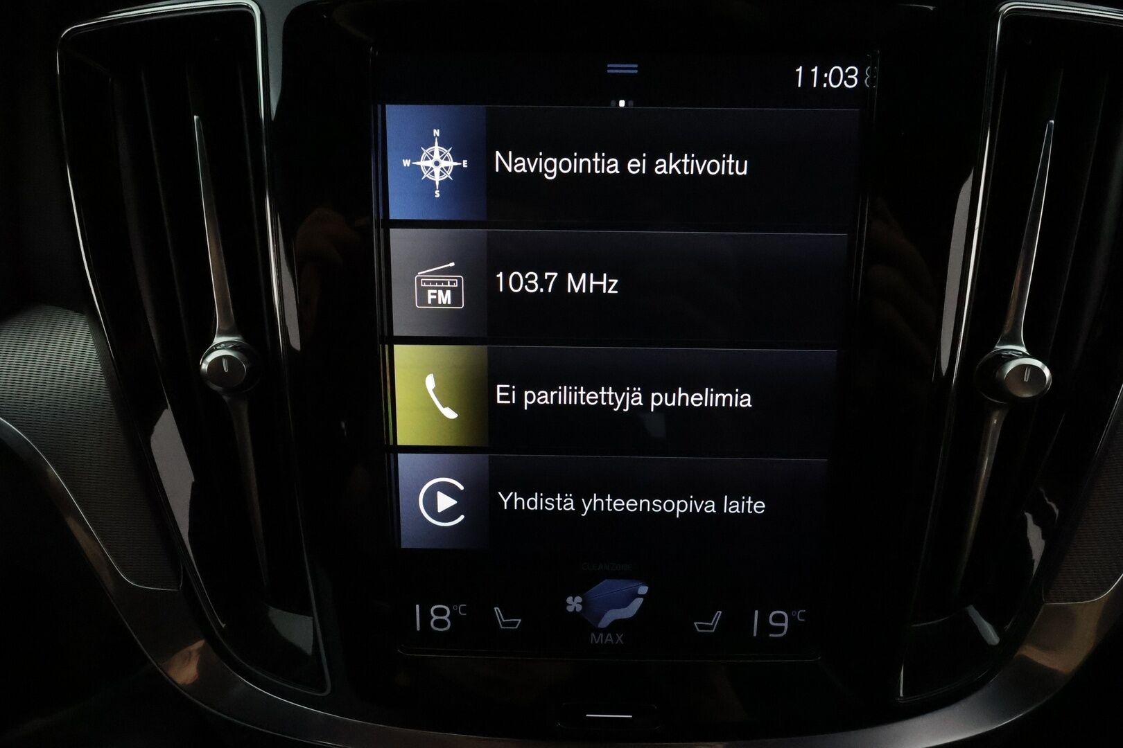 Volvo V60 2020 T8 TwE AWD R-Design aut **Adapt.vakkari / Pa-lämmitin / Sporttipenkit / Keyless / Apple&Android / VOC**