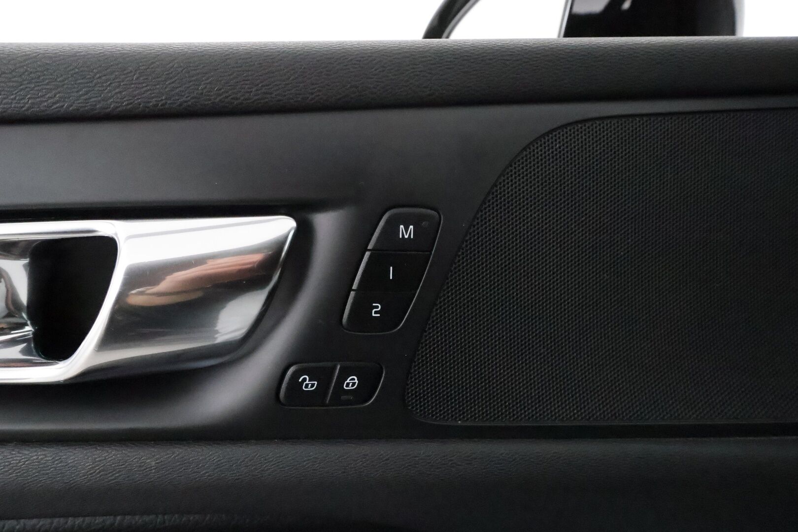 Volvo V60 2020 T8 TwE AWD R-Design aut - Webasto / Adapt.Vakkari / Peruutuskamera / Adapt.LED / Nahkasisusta / Apple&Android / Jatkettu Akkutakuu / Tulossa Tampereelle!