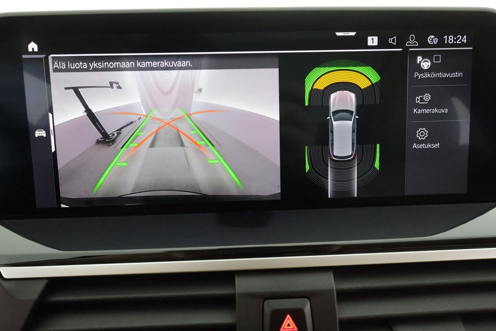 BMW X3 2020 G01 xDrive 30e A Business Luxury * Vakkari / Panorama / P.kamera / LED / Navi / Sporttipenkit / Hifi / Koukku * - Kahdet renkaat aluvanteilla - Osta nyt, maksa vasta ensi vuonna