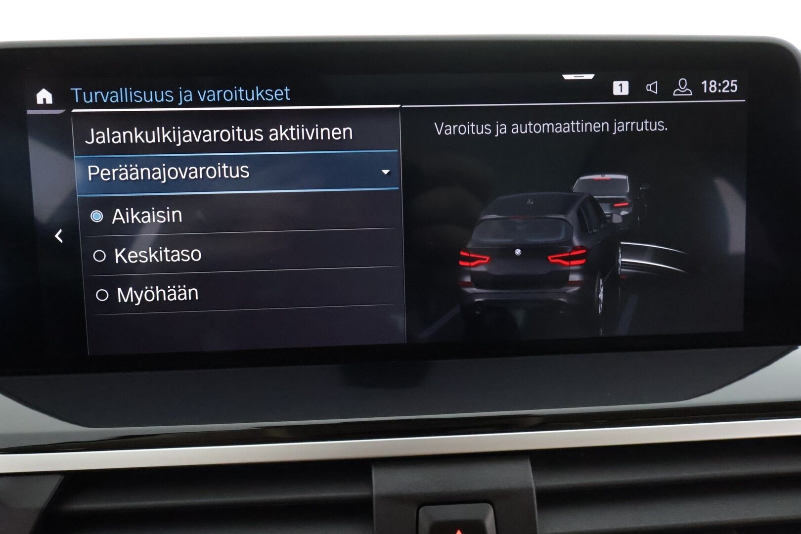 BMW X3 2020 G01 xDrive 30e A Business Luxury * Vakkari / Panorama / P.kamera / LED / Navi / Sporttipenkit / Hifi / Koukku * - Kahdet renkaat aluvanteilla - Osta nyt, maksa vasta ensi vuonna