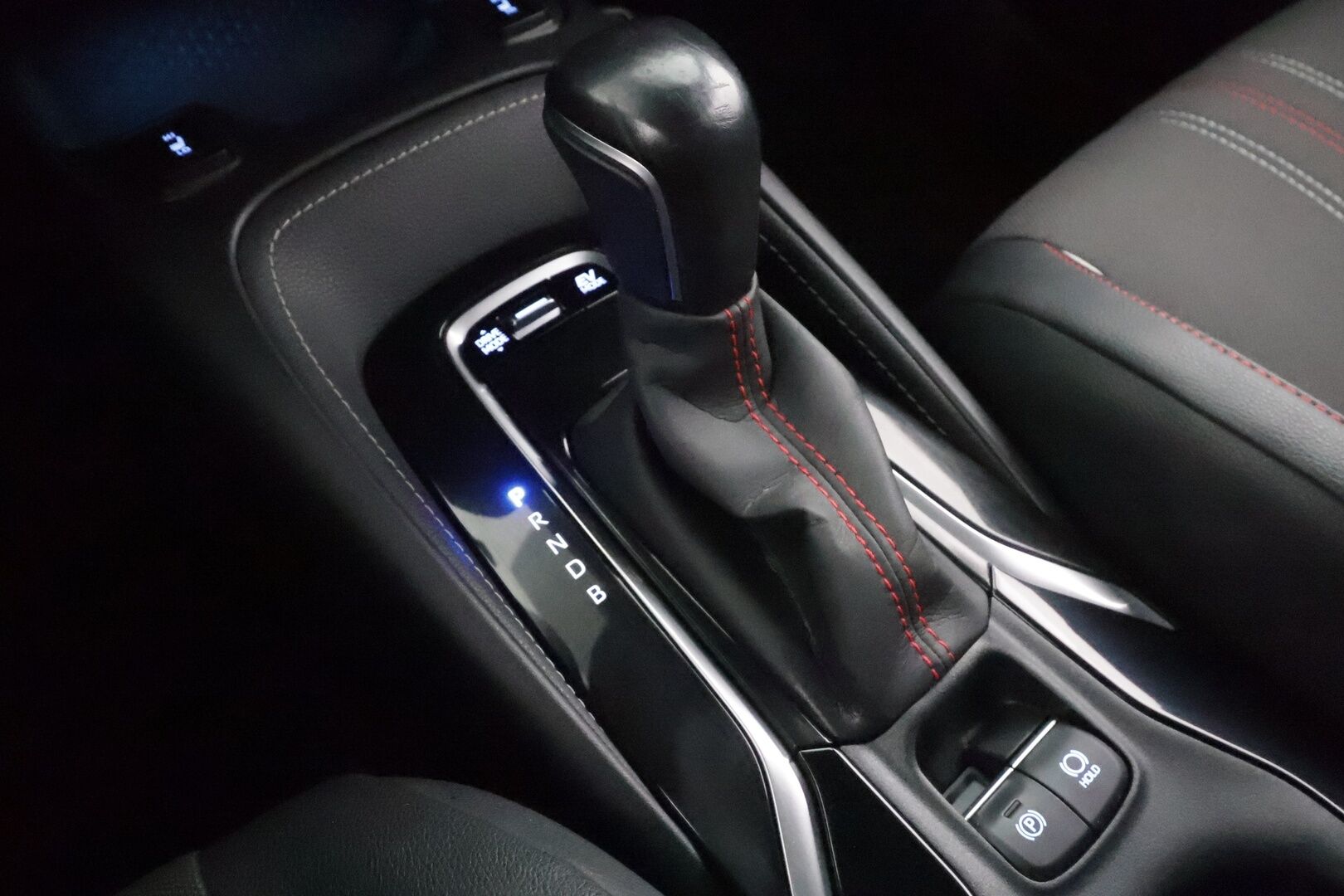 Toyota Corolla 2021 Touring Sports 1,8 Hybrid GR Sport - | ACC | Lohko | P.Kamera | Puolinahat | Ratinlämmitys | Apple&Android | Kahdet Renkaat |