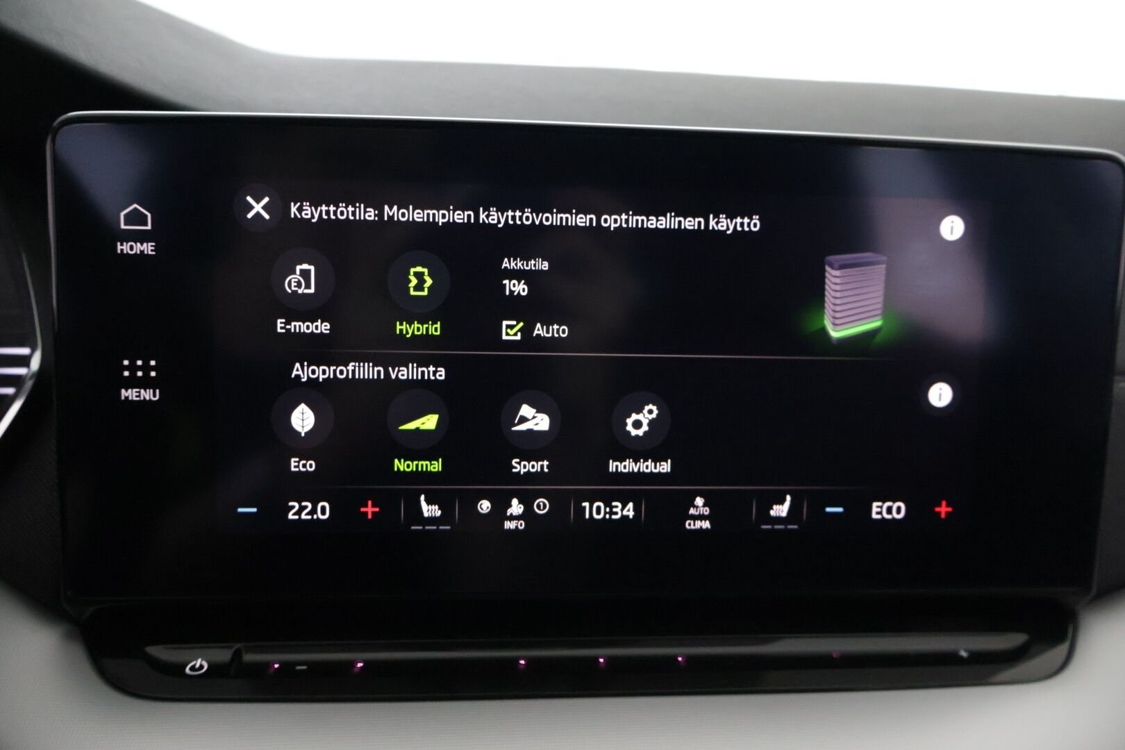 Skoda Octavia 2024 Combi 1.4 TSI PHEV Style iV DSG Autom. - ACC | P. Kamera | Webasto | Koukku | Digimittari | Side Assist | Juuri huollettu