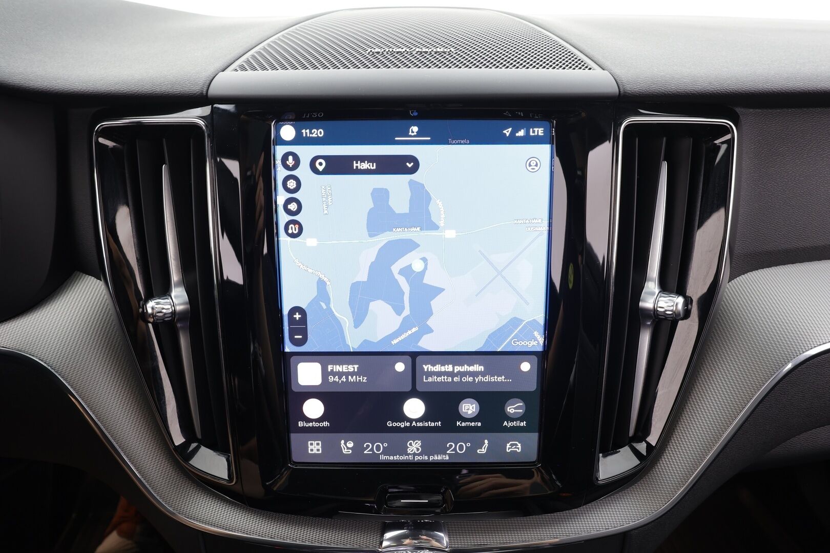 Volvo XC60 2024 T8 AWD Long Range High Performance Plus Dark Edition aut - | ACC | Webasto | Koukku | H/K | 360° | Muistipenkit | Panorama | Puolinahat | Full-LED Active | Keyless | 1-om Suomi-auto | SOH 96.3% | Kahdet renkaat alumiinivantein | Juuri huollettu