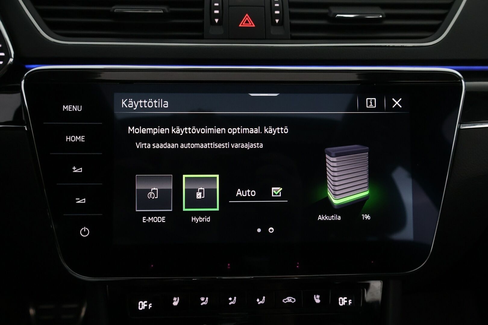 Skoda Superb 2024 Combi 1.4 TSI PHEV L&K iV BusinessLine DSG Autom. - 3,99 % KORKOTARJOUS TÄHÄN AUTOON - Webasto / Adapt.Vakkari / Canton / Panorama / Ilmastoidut & Hierovat nahkapenkit / 360-Kamera / Sähköluukku / Supervarusteet!