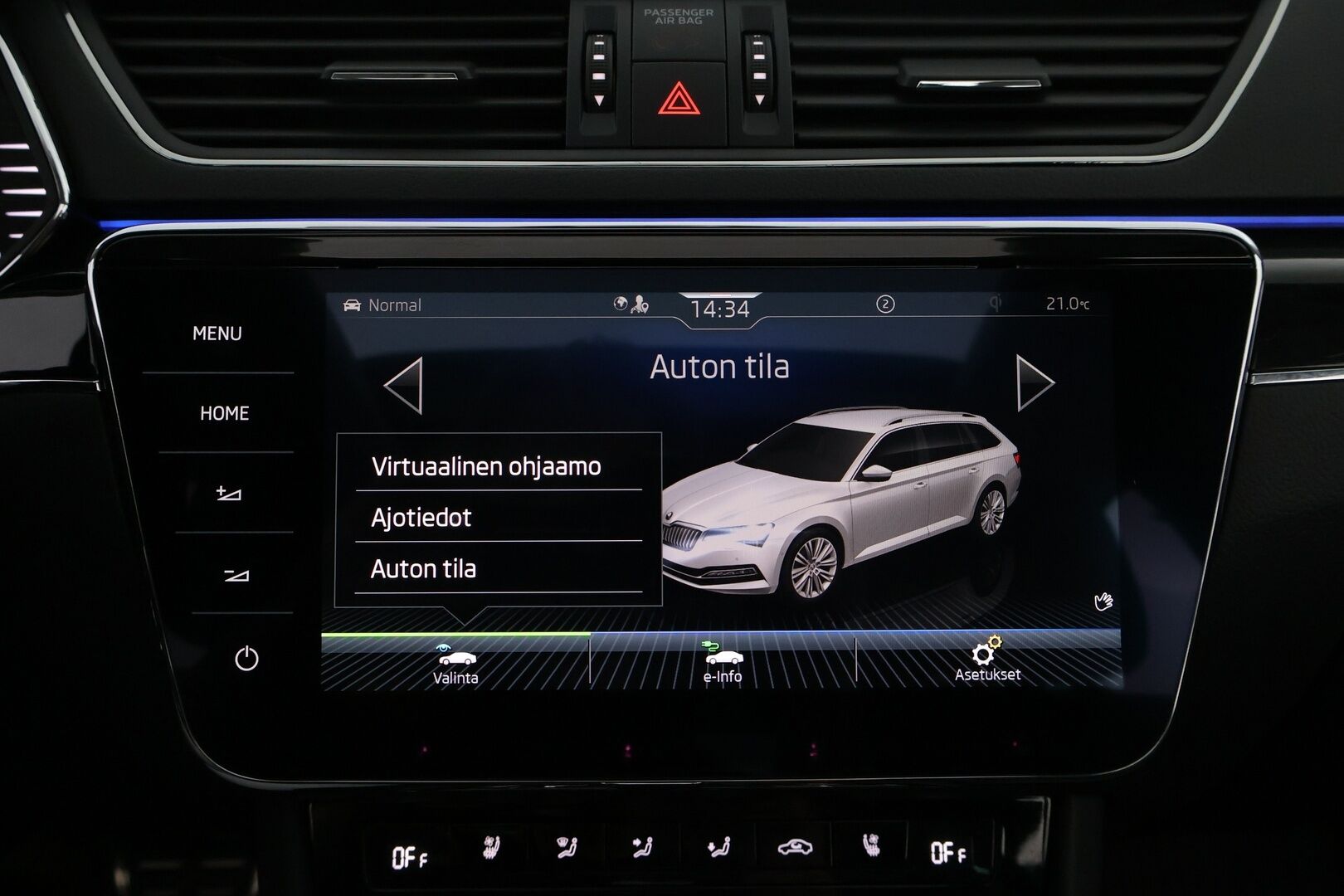 Skoda Superb 2024 Combi 1.4 TSI PHEV L&K iV BusinessLine DSG Autom. - 3,99 % KORKOTARJOUS TÄHÄN AUTOON - Webasto / Adapt.Vakkari / Canton / Panorama / Ilmastoidut & Hierovat nahkapenkit / 360-Kamera / Sähköluukku / Supervarusteet!