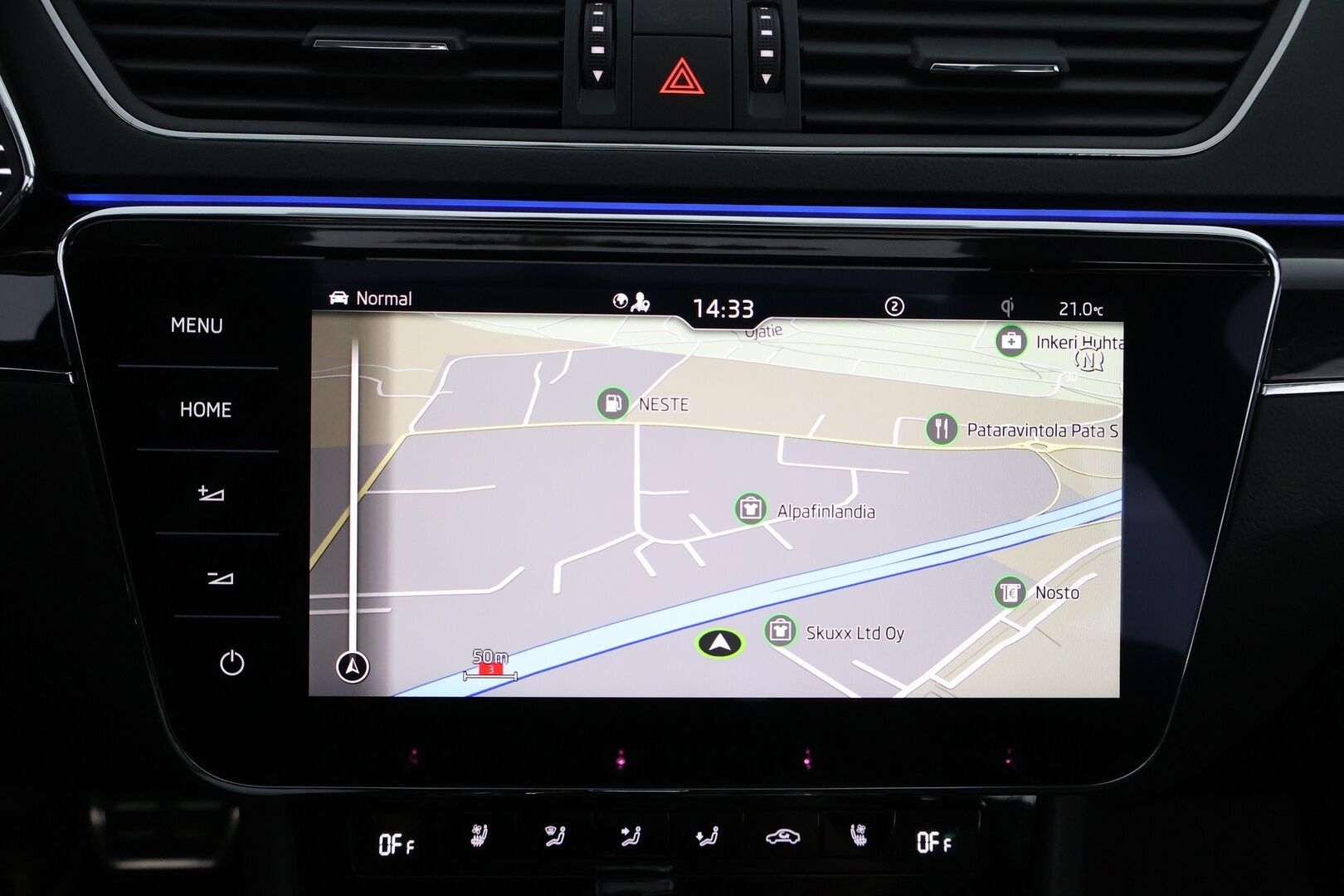 Skoda Superb 2024 Combi 1.4 TSI PHEV L&K iV BusinessLine DSG Autom. - 3,99 % KORKOTARJOUS TÄHÄN AUTOON - Webasto / Adapt.Vakkari / Canton / Panorama / Ilmastoidut & Hierovat nahkapenkit / 360-Kamera / Sähköluukku / Supervarusteet!