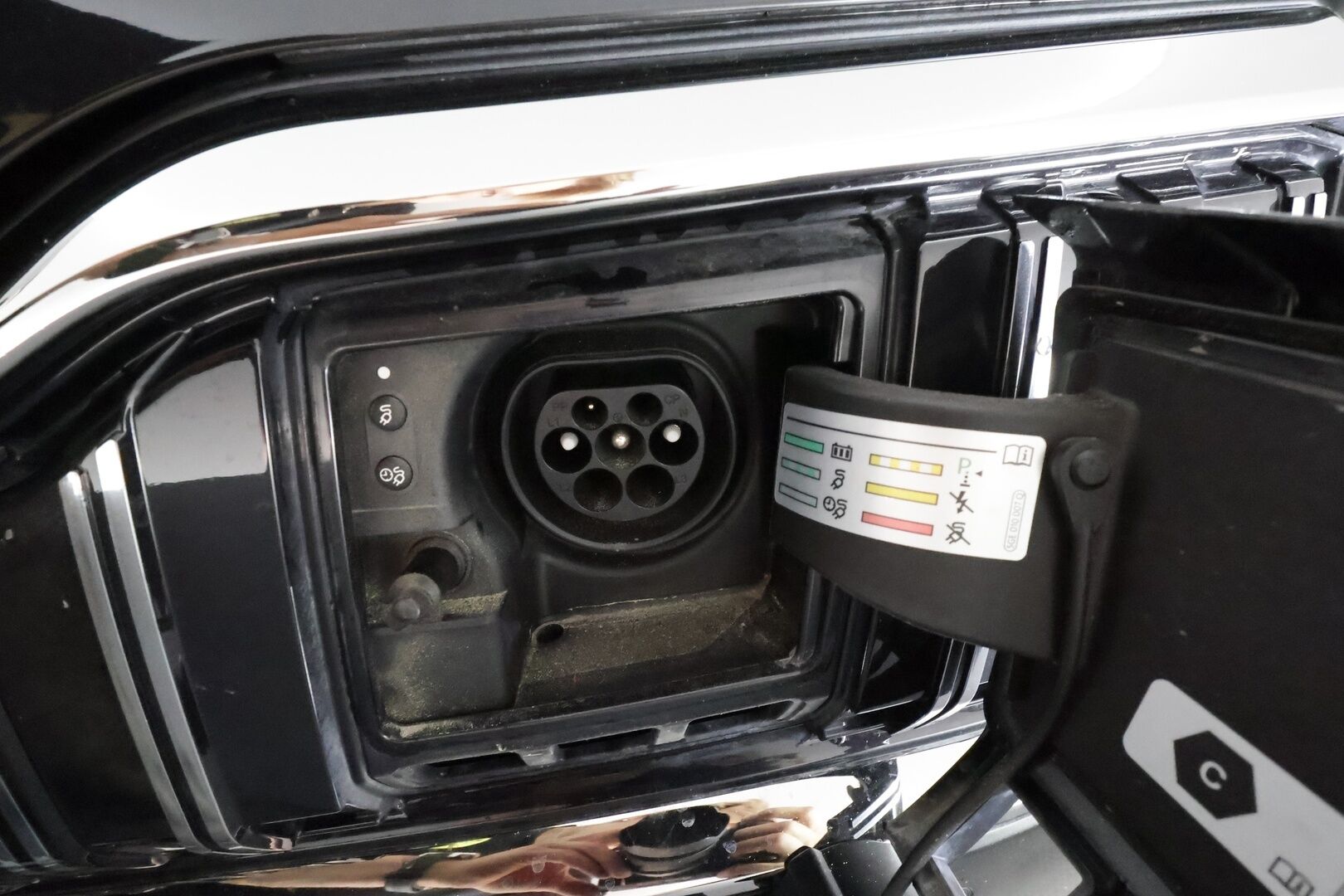 Skoda Superb 2024 1.4 TSI PHEV iV BusinessLine DSG **Kattoluukku / Canton / ACC / Matrix-LED / 360° / Hierovat&Ilmastoidut Muistipenkit** - 3,99 % KORKOTARJOUS TÄHÄN AUTOON - 1-om Suomi-auto / 2x Latauskaapelit / Kahdet Renkaat / **HYVILLÄ KAMOILLA**