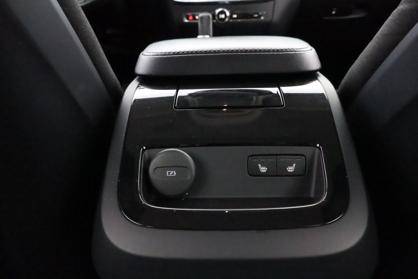 Volvo V60 2021 T6 TwE AWD Inscription Expression aut * Webasto / Vetokoukku / LED / High Performance Audio / Ratinlämmitys / - Jakopää tehty / Akku kuntotarkastettu / Juuri tullut Tampereelle!