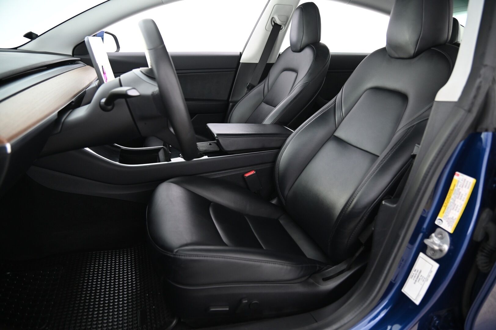 Tesla Model 3 2019 Standard Range Plus RWD * Lasikatto / Acc / Peruutuskamera / Musta Nahkasisusta* - Akku kuntotarkastettu! / Pitkä leima!